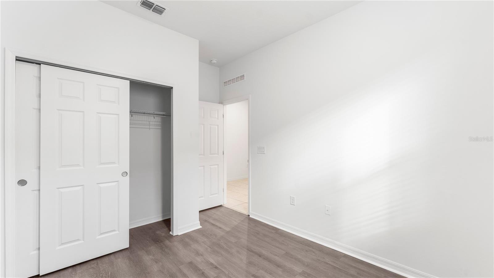 Image 20 of 30 For 1092 Patriot Loop