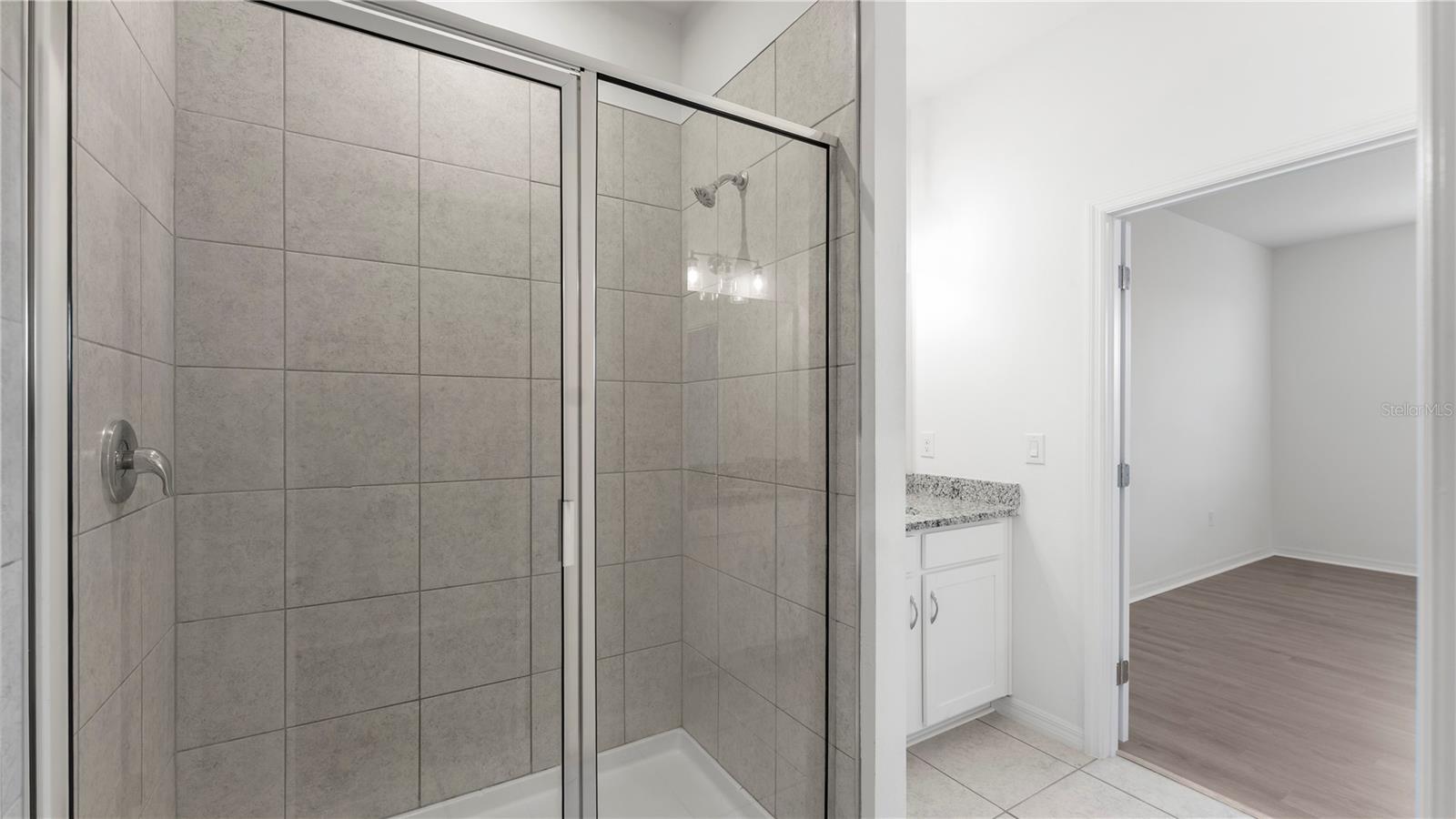 Image 3 of 30 For 1092 Patriot Loop