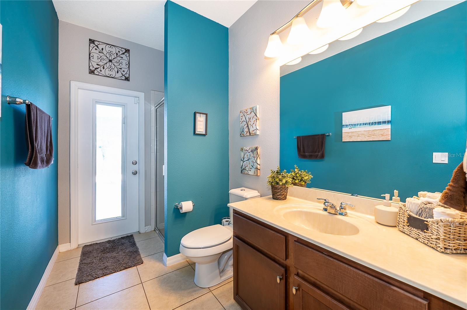 Image 22 of 53 For 19385 Pummelo Drive