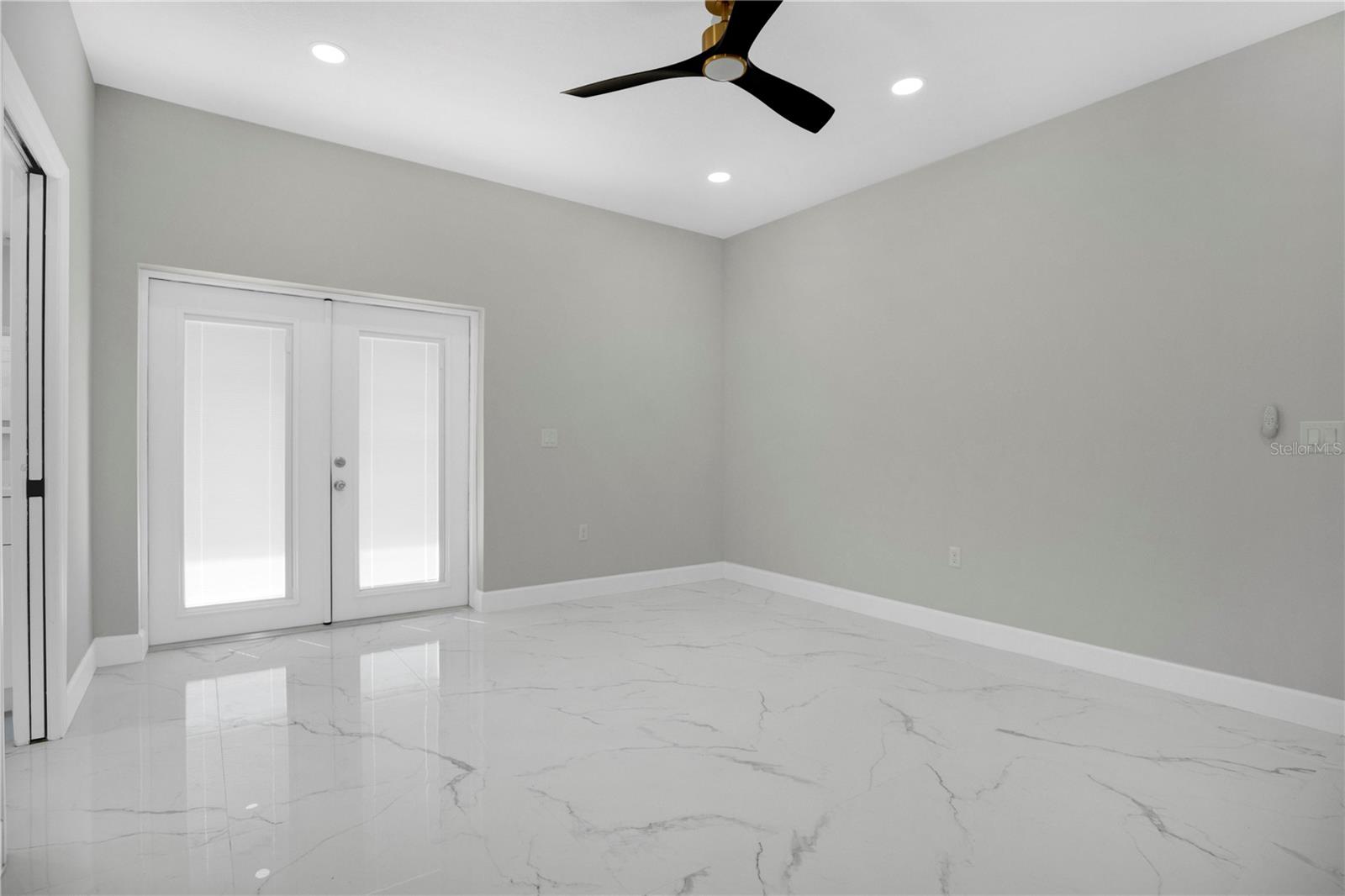 Image 11 of 28 For 1132 Morse Street