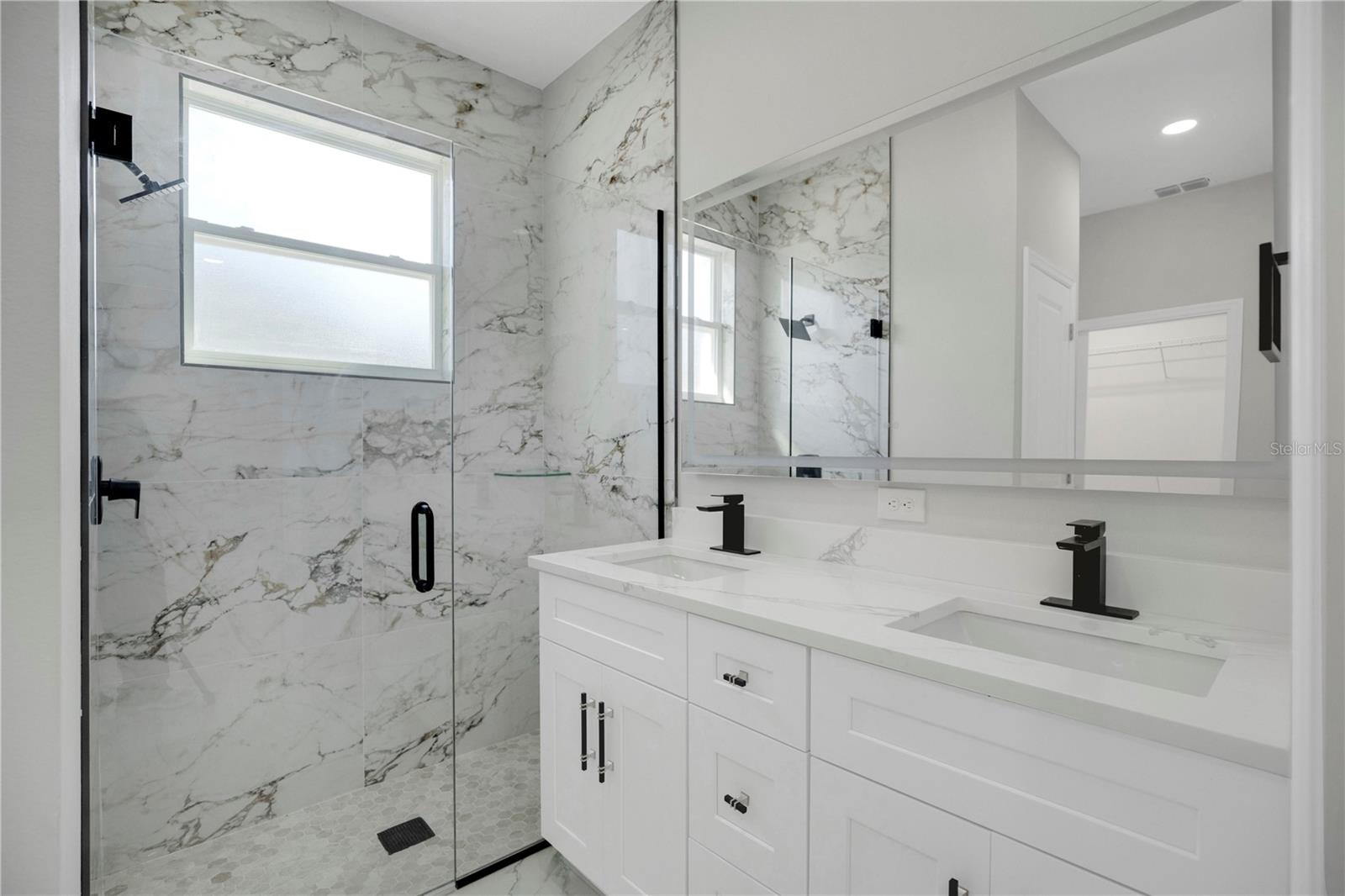 Image 12 of 28 For 1132 Morse Street