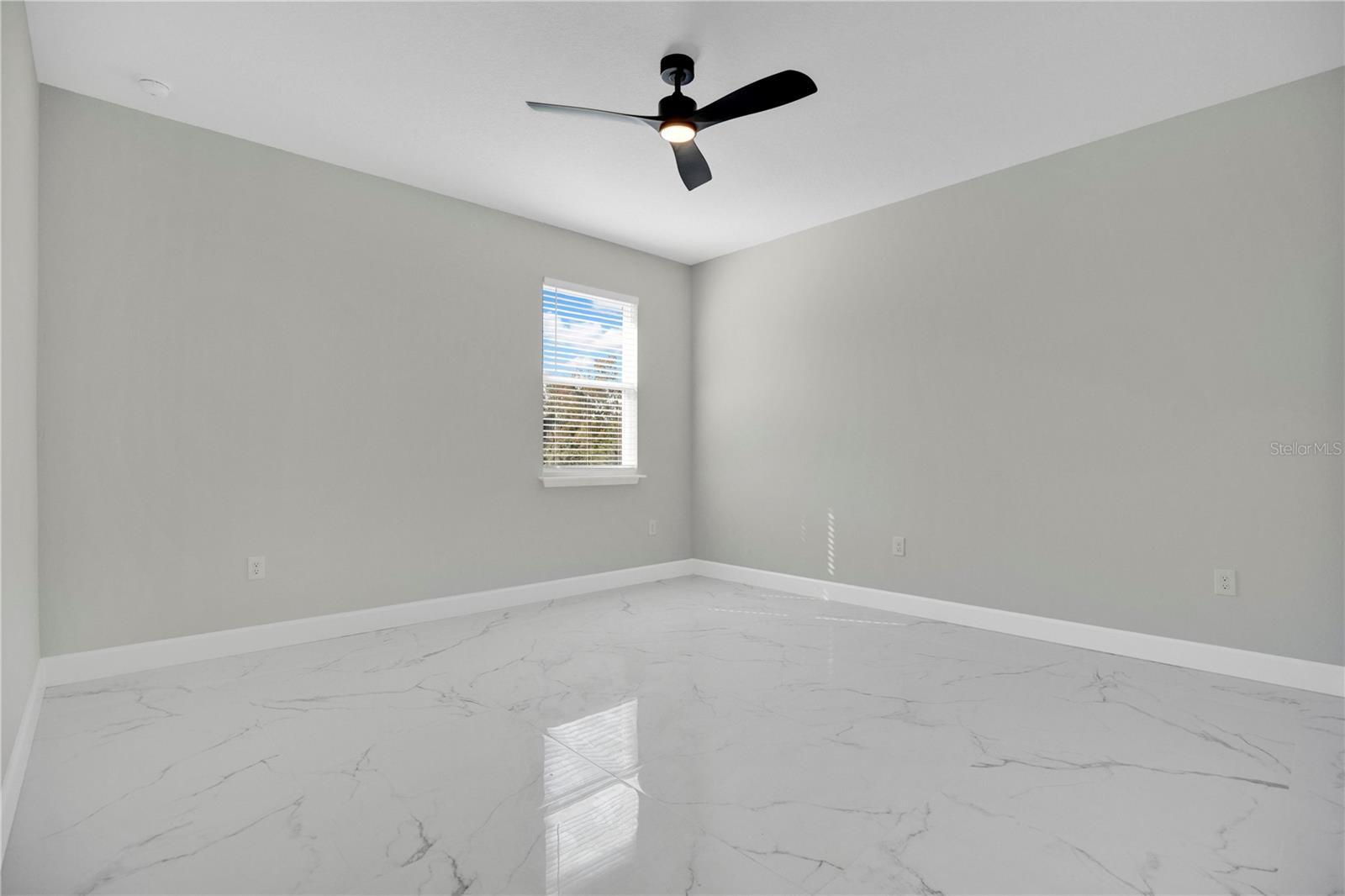 Image 13 of 28 For 1132 Morse Street