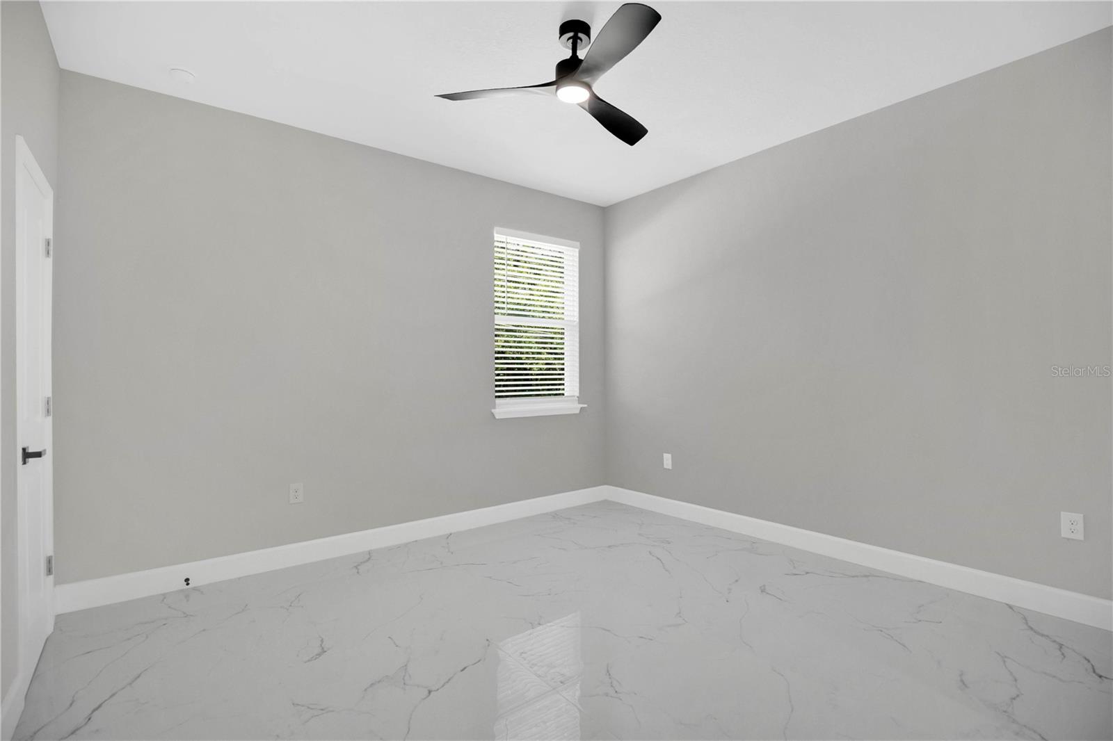 Image 14 of 28 For 1132 Morse Street