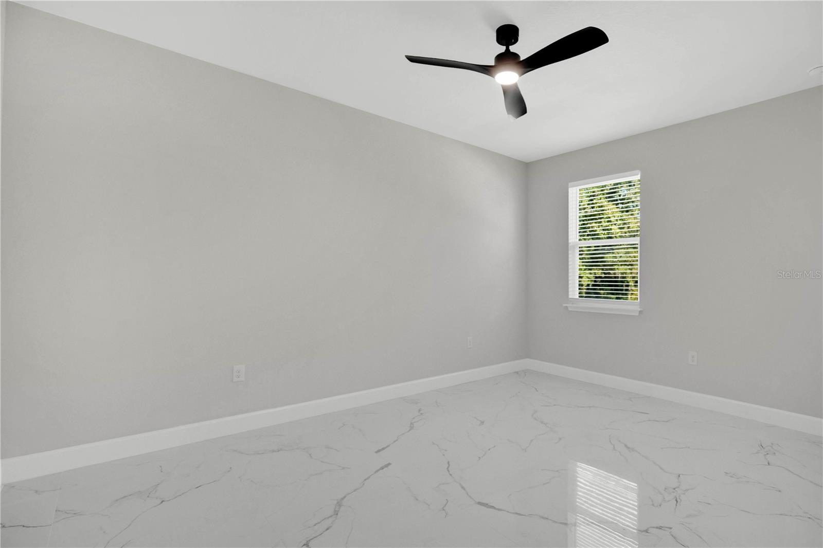 Image 16 of 28 For 1132 Morse Street