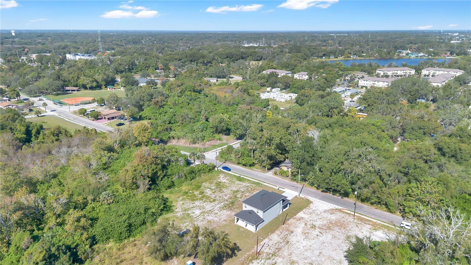 Image 24 of 28 For 1132 Morse Street