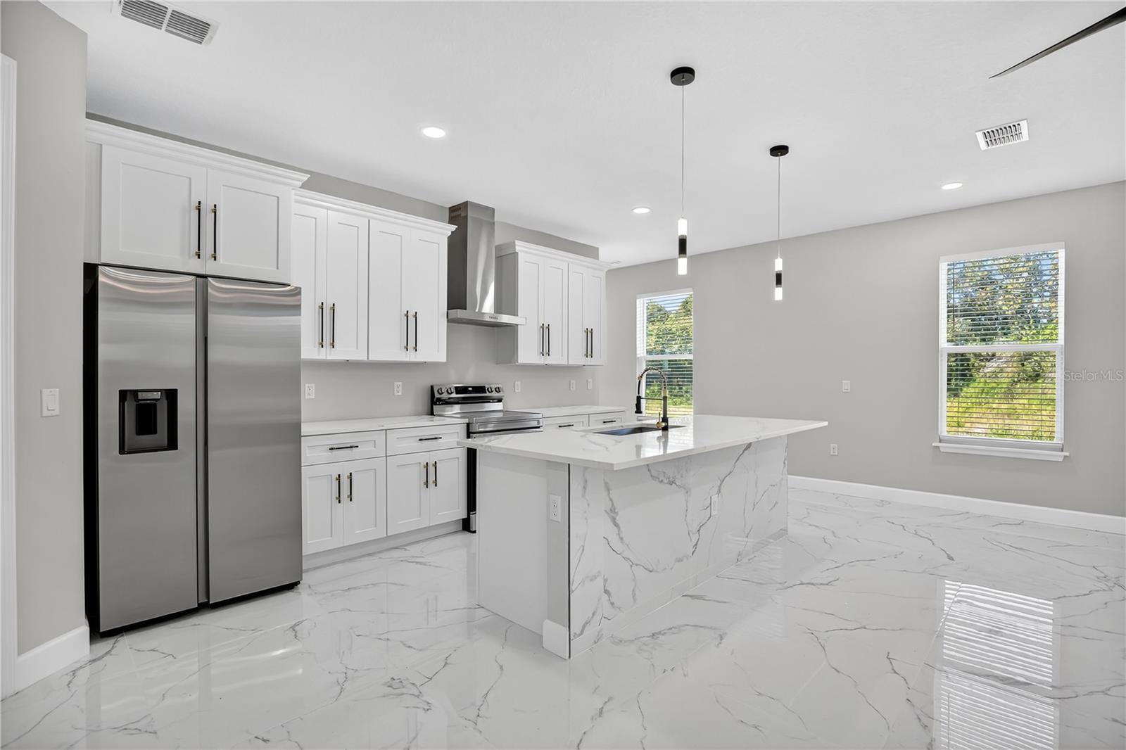 Image 4 of 28 For 1132 Morse Street