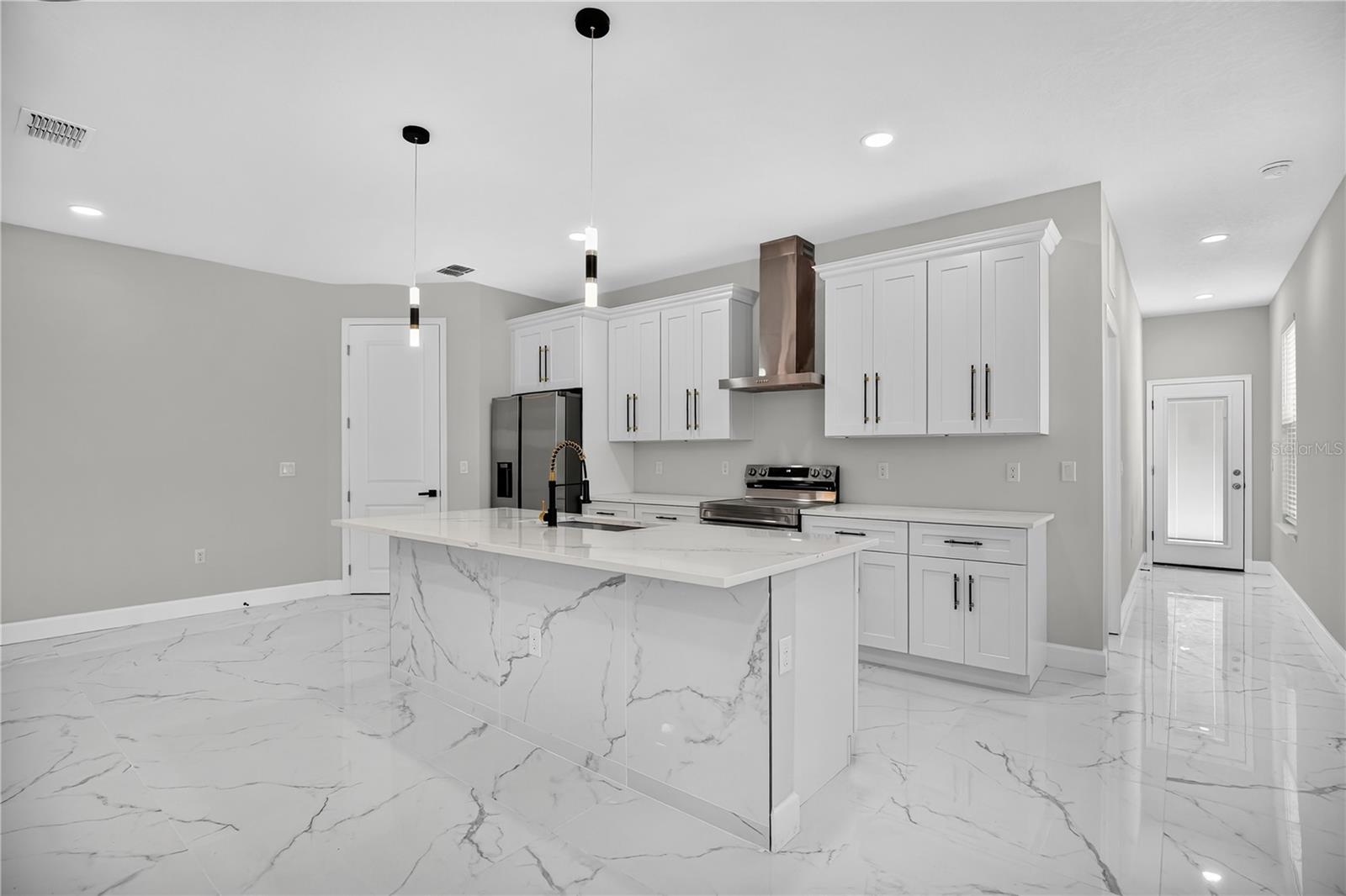 Image 6 of 28 For 1132 Morse Street