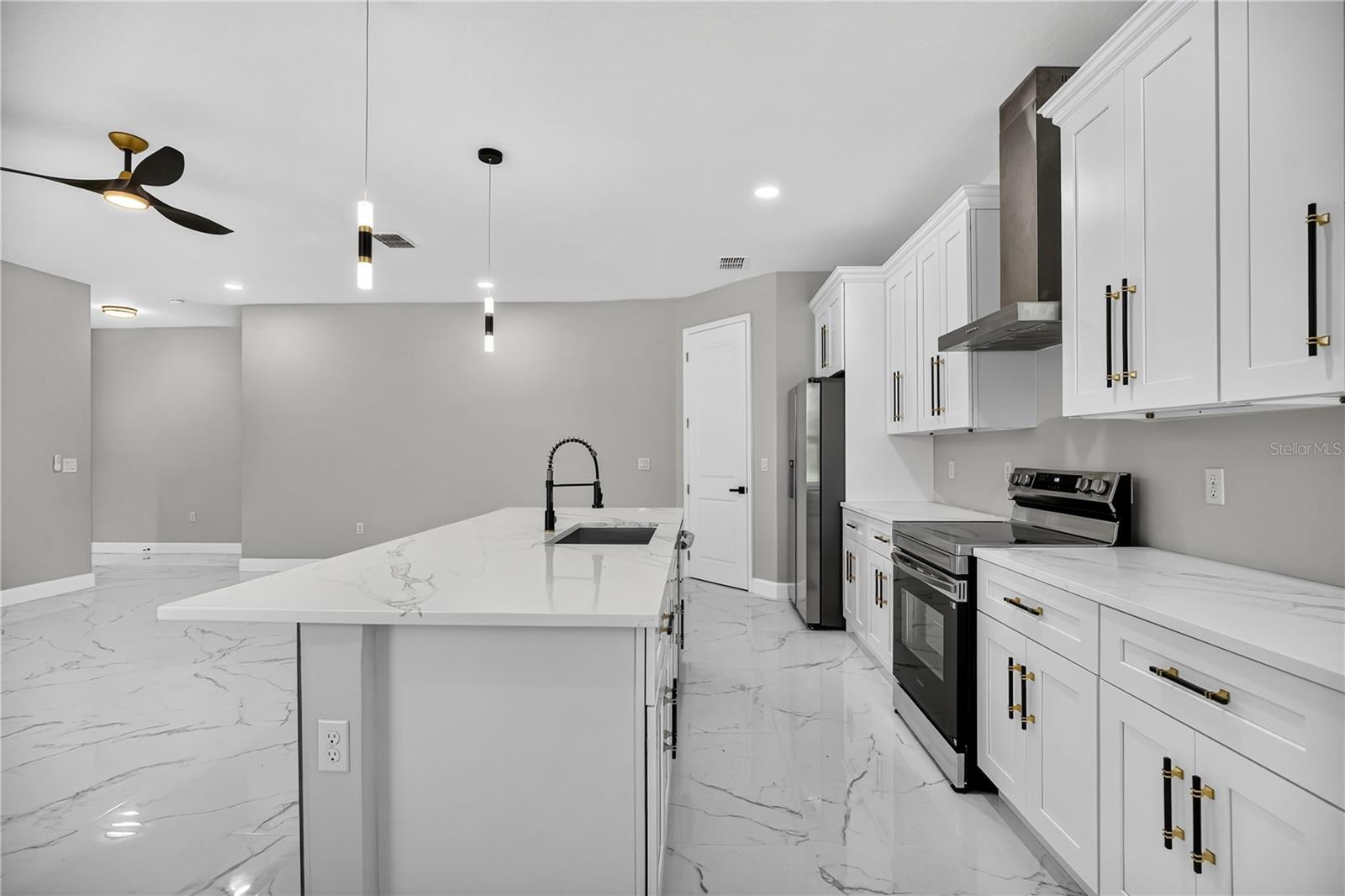 Image 7 of 28 For 1132 Morse Street