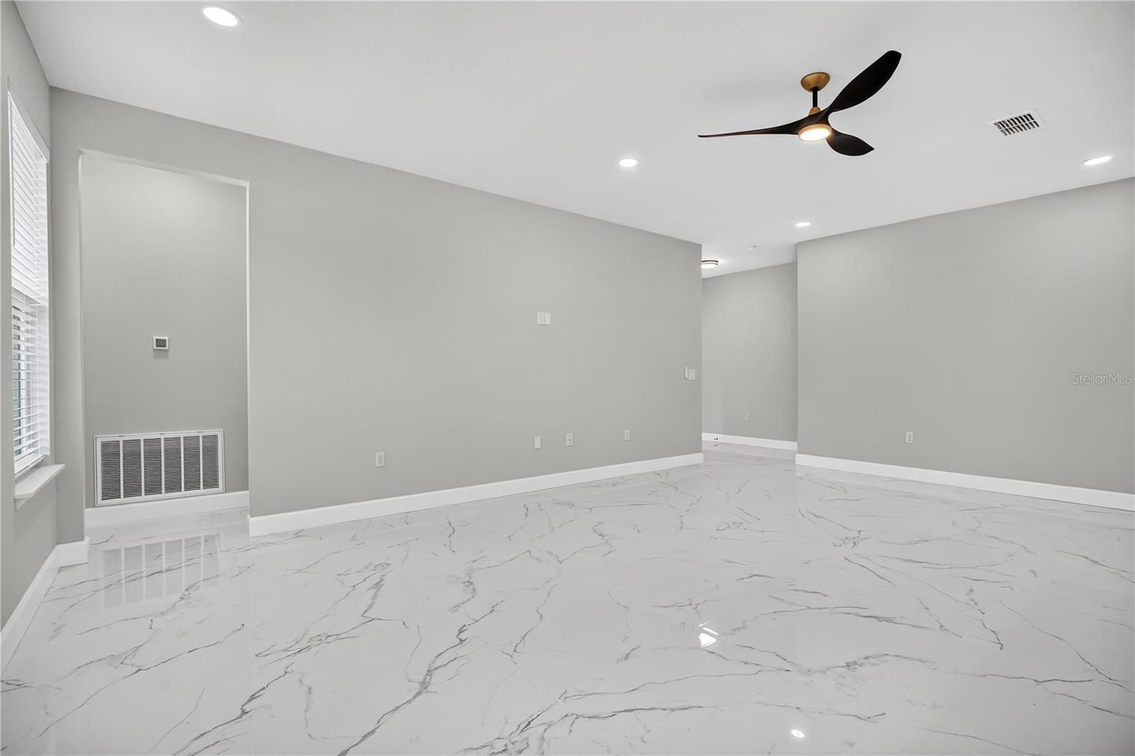 Image 8 of 28 For 1132 Morse Street