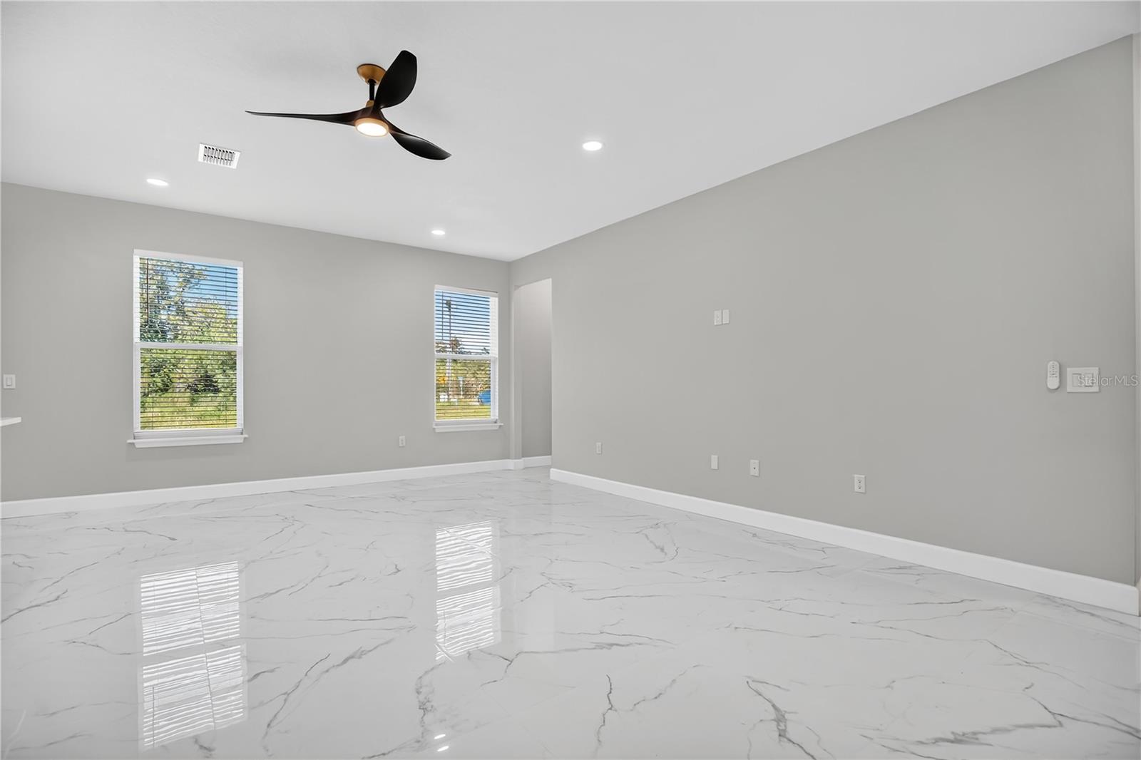 Image 9 of 28 For 1132 Morse Street