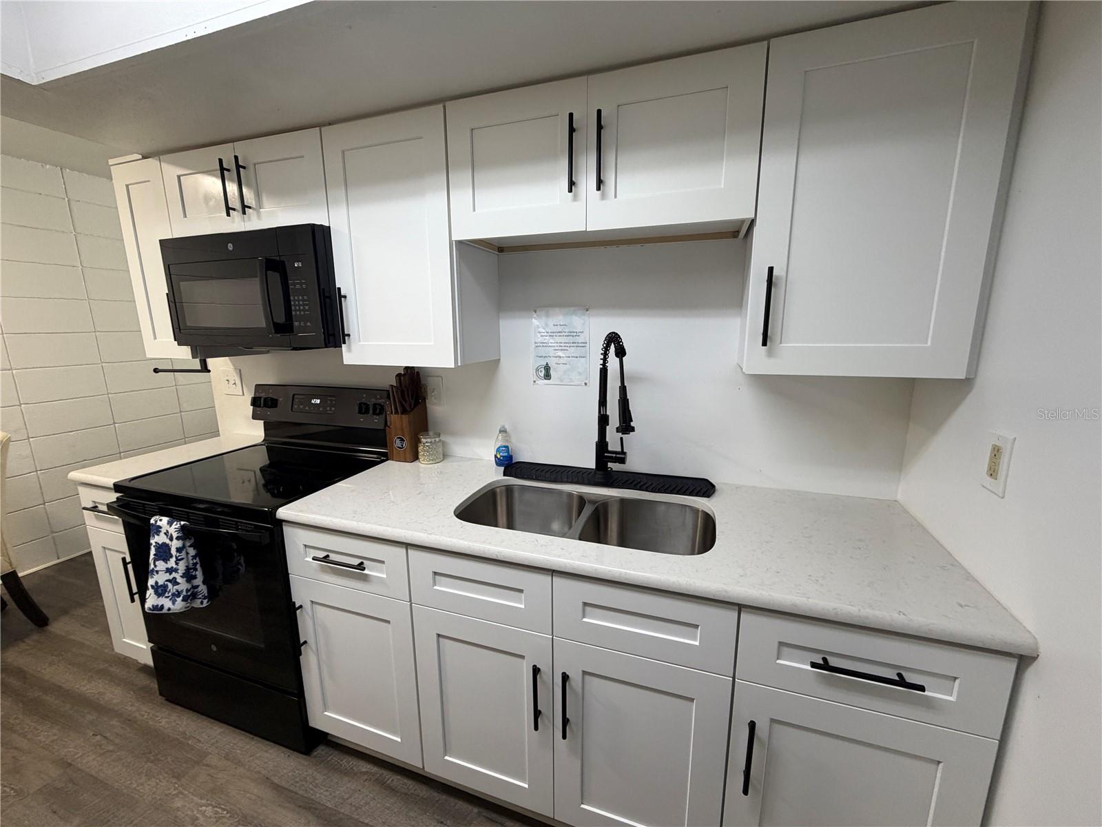 Image 3 of 11 For 15219 Westminister Avenue B