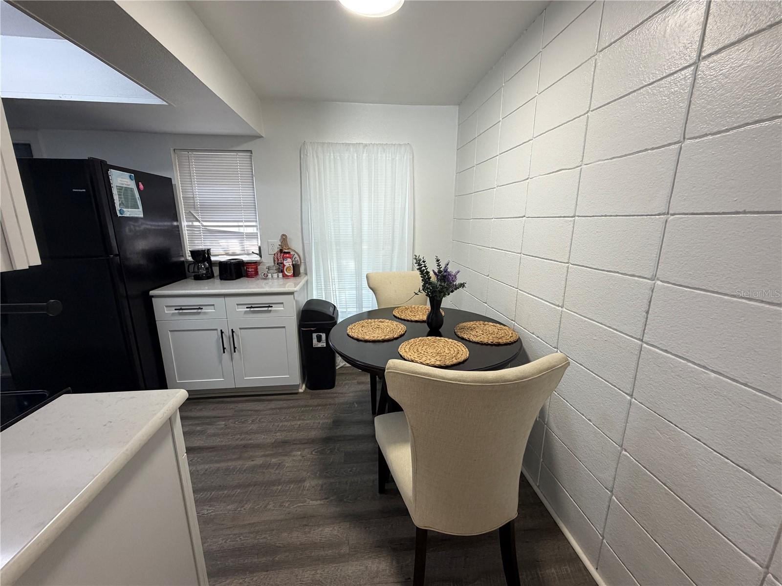 Image 6 of 11 For 15219 Westminister Avenue B