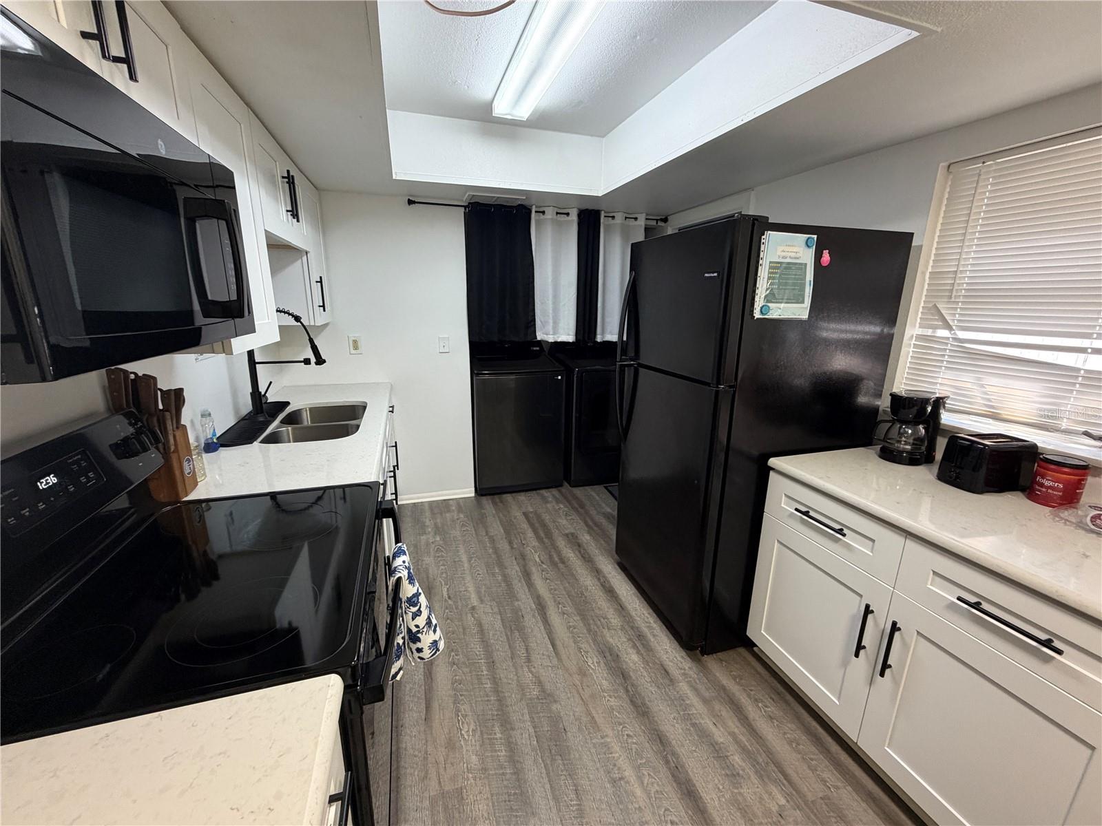 Image 7 of 11 For 15219 Westminister Avenue B