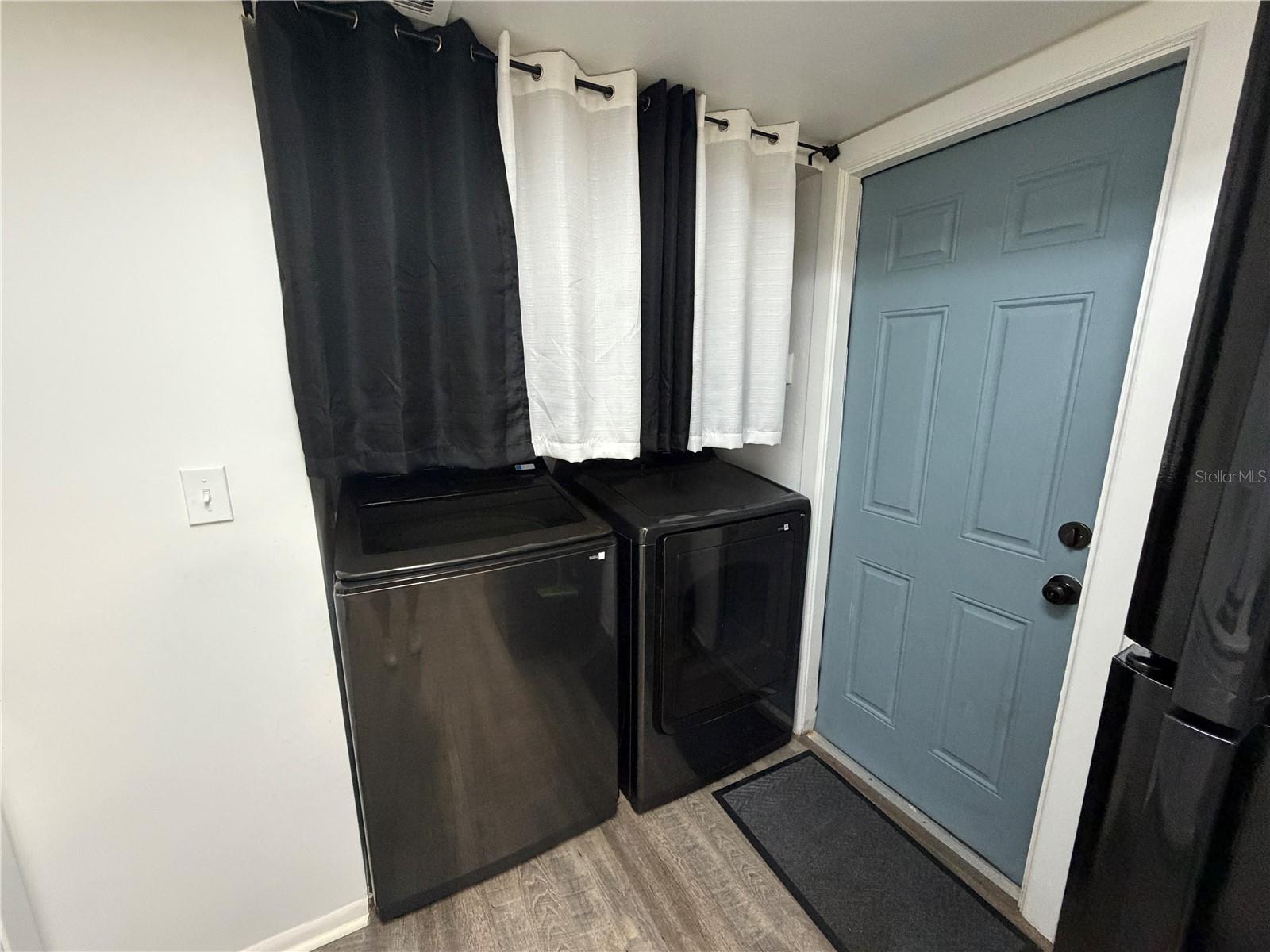 Image 8 of 11 For 15219 Westminister Avenue B