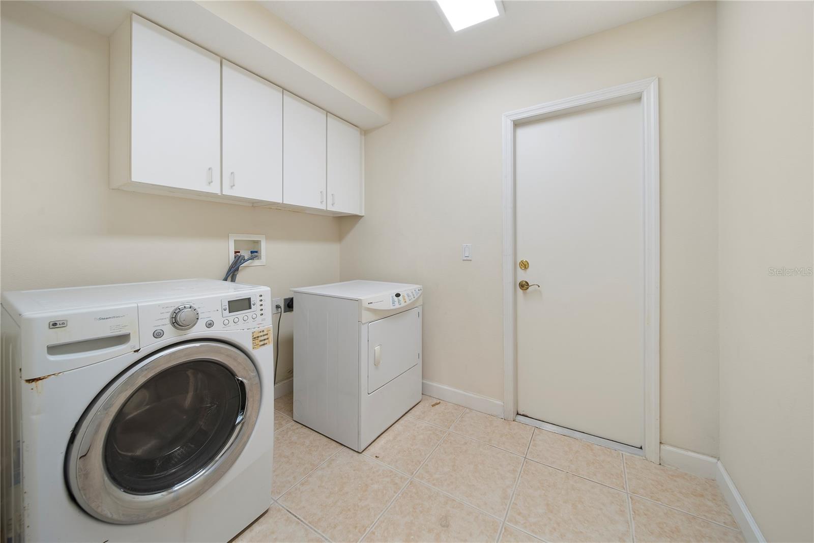 Image 41 of 50 For 10460 Wiscane Avenue