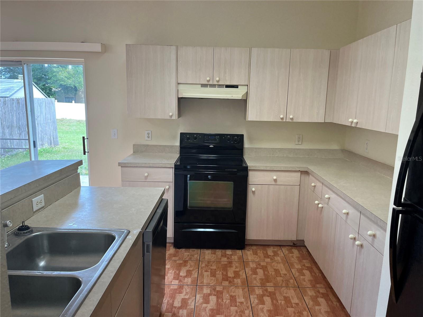 Image 2 of 12 For 2823 Palm Isle Way