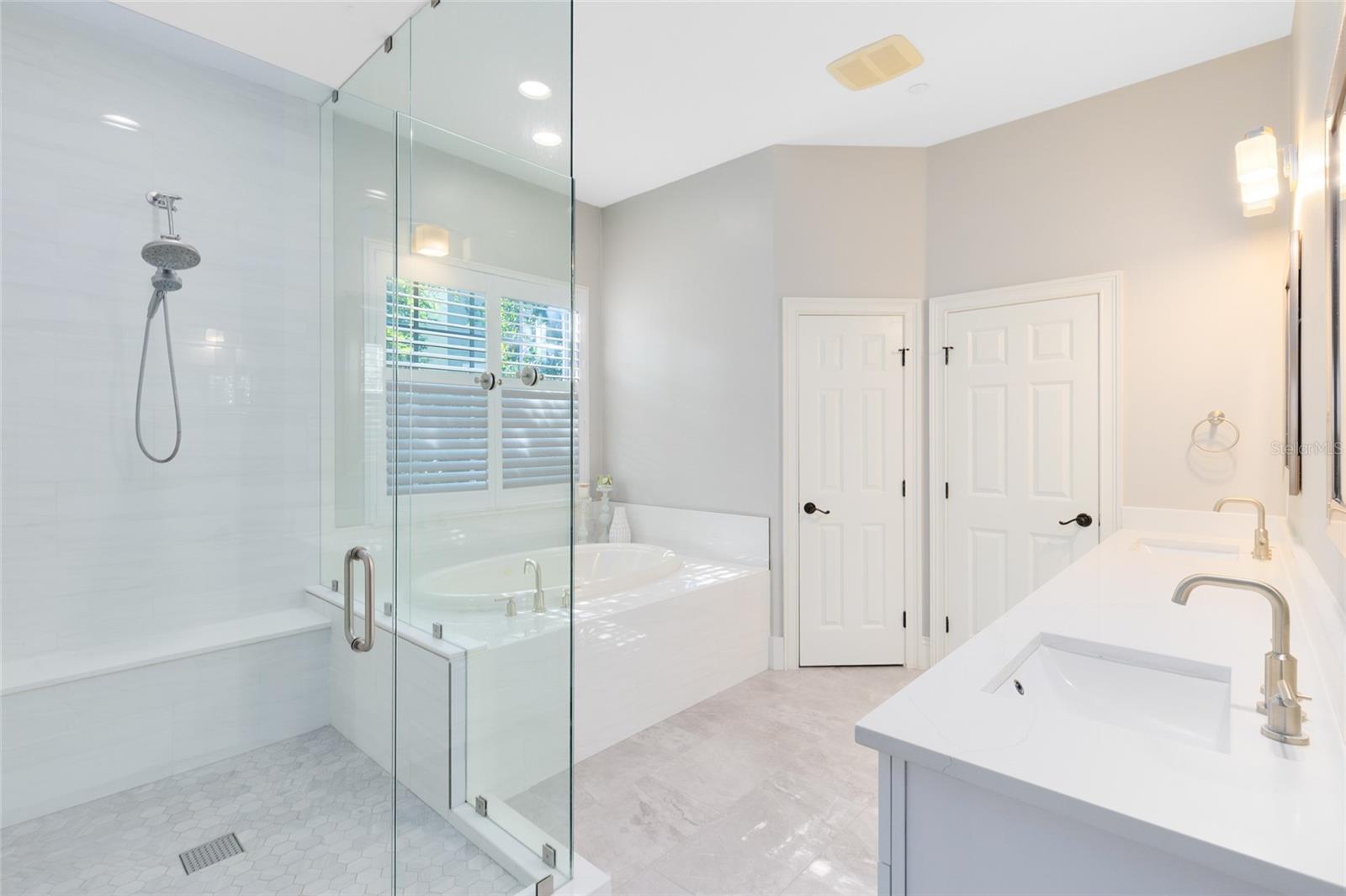 Image 16 of 51 For 9598 Pine Lily Street