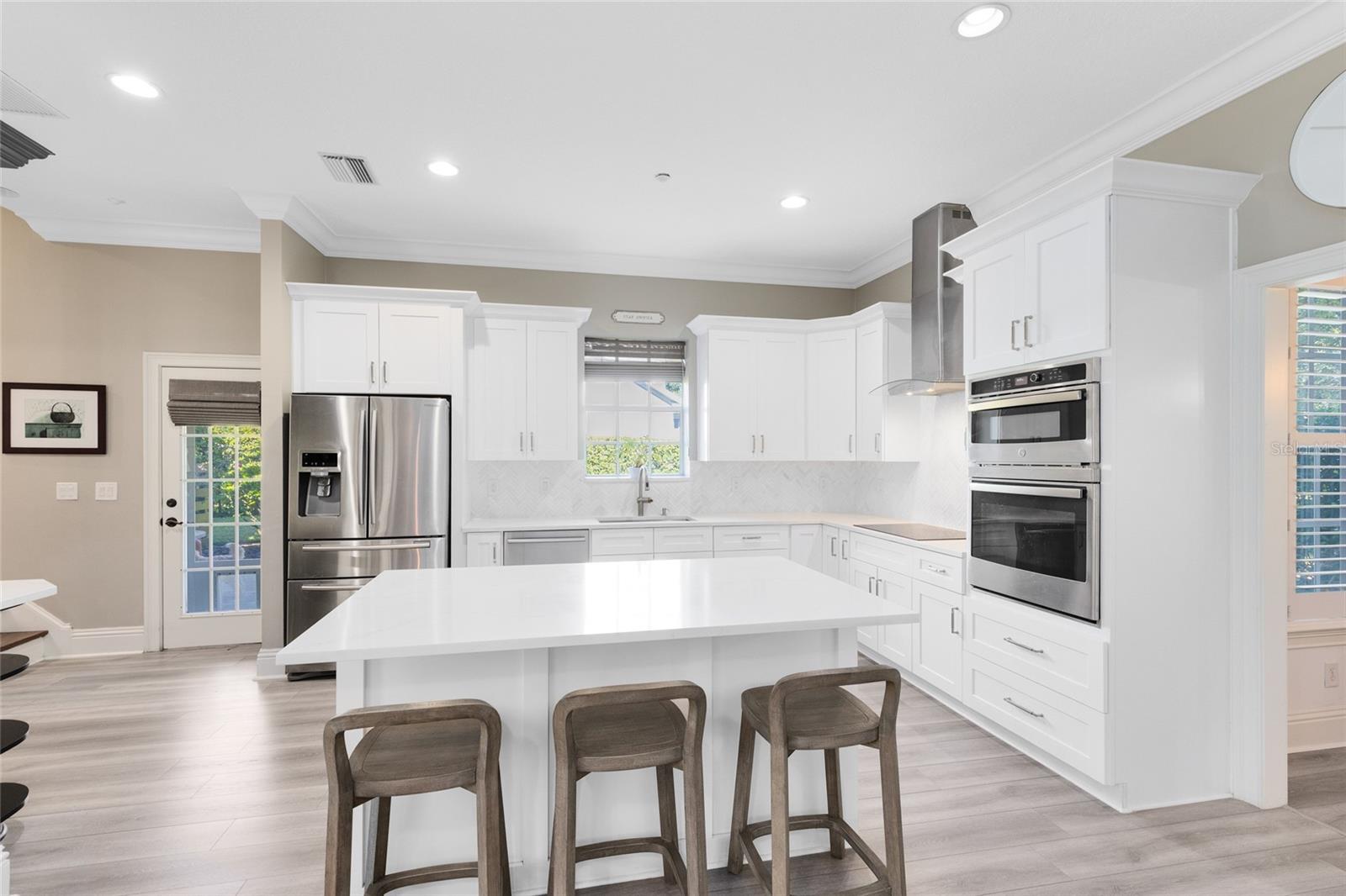 Image 3 of 51 For 9598 Pine Lily Street