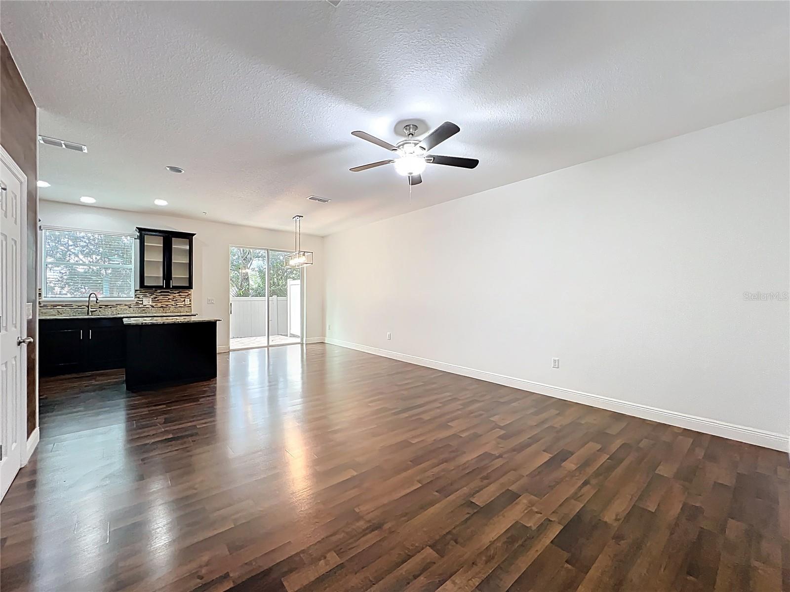 Image 10 of 61 For 4886 Matteo Trail