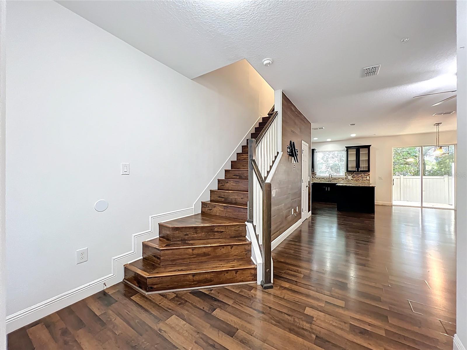 Image 20 of 61 For 4886 Matteo Trail