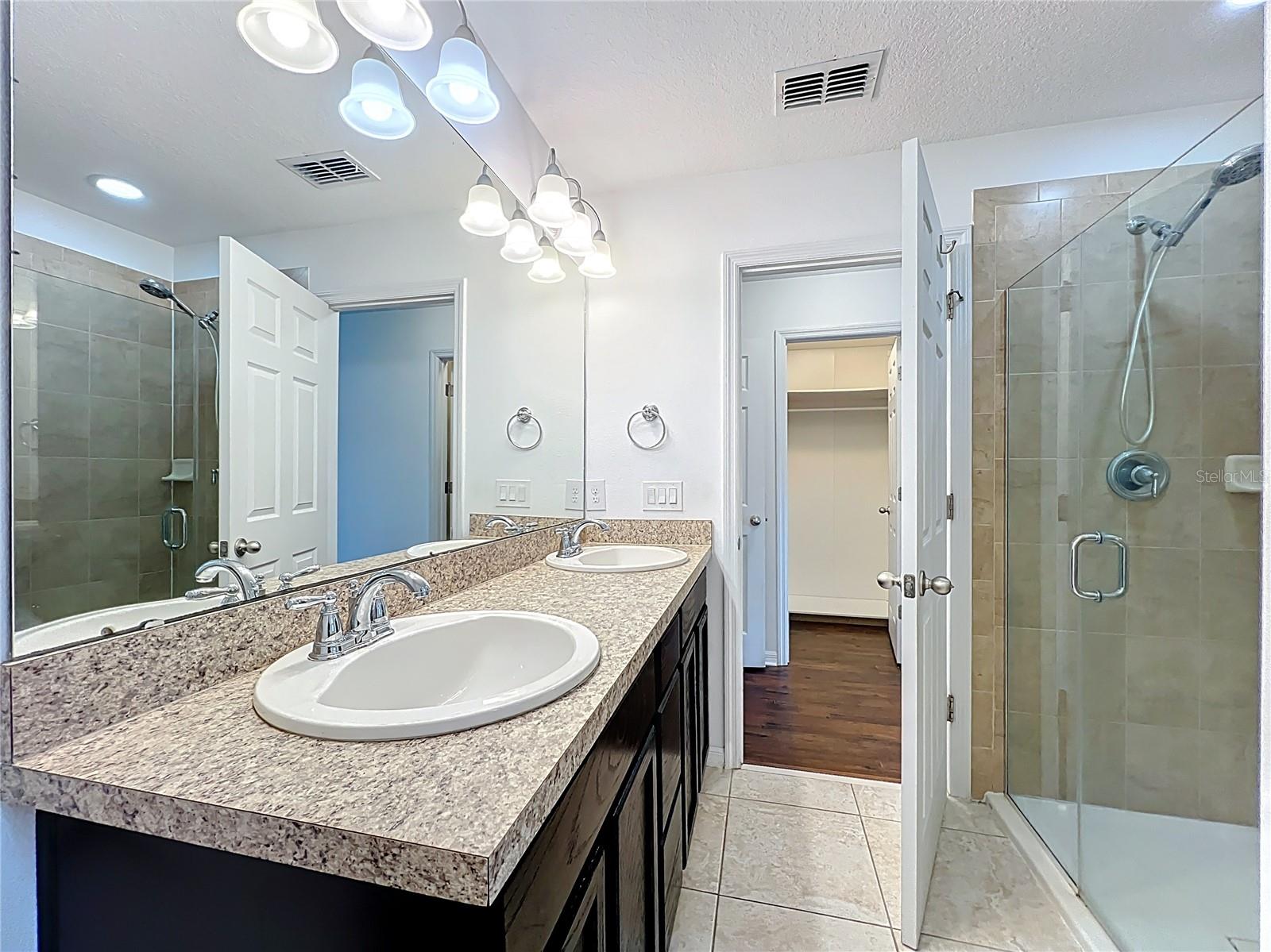 Image 32 of 61 For 4886 Matteo Trail