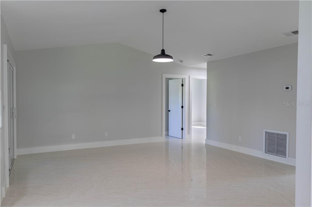 Image 19 of 38 For 5740 36th Place