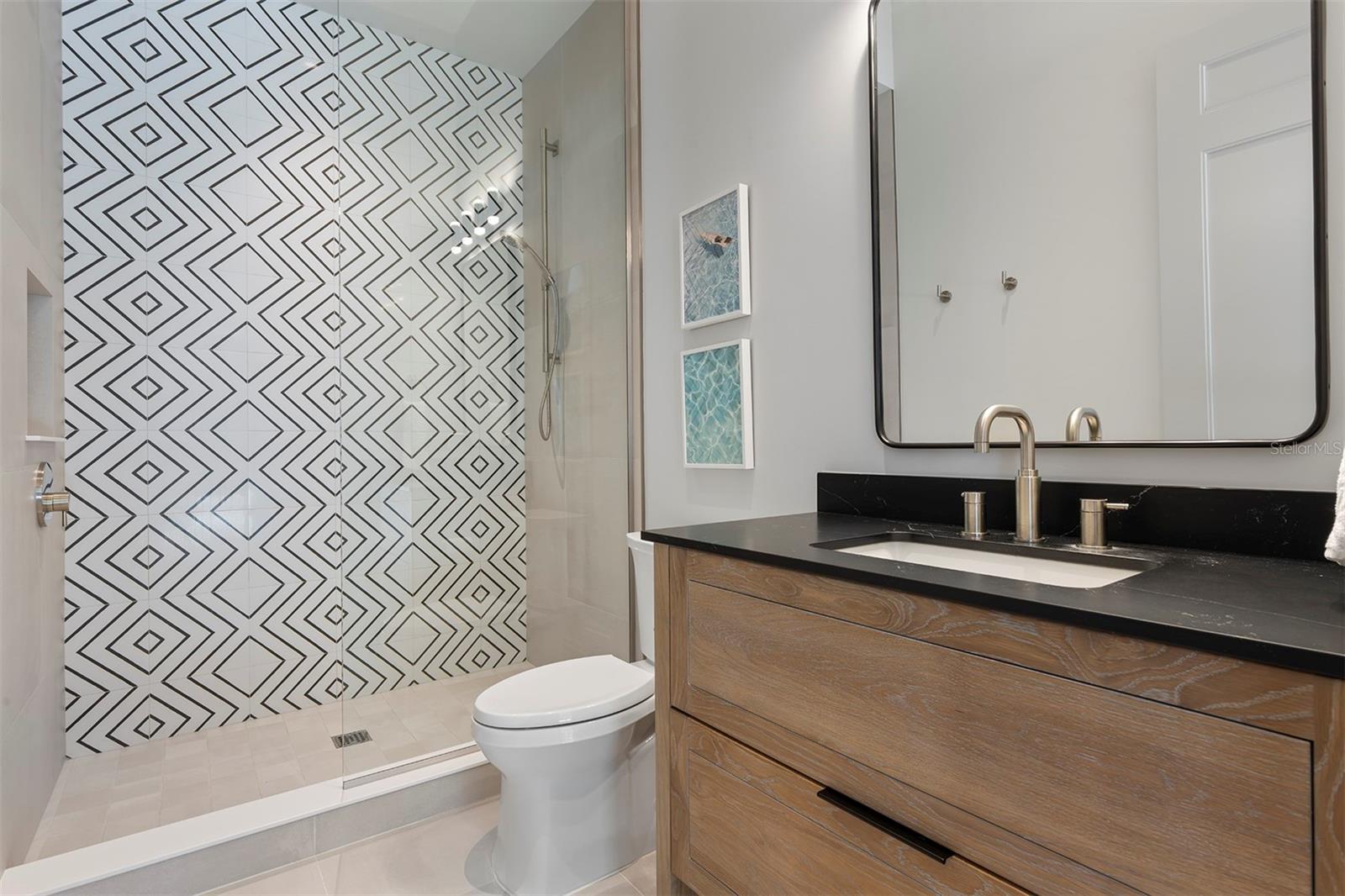 Image 17 of 47 For 1920 Lakeside Drive