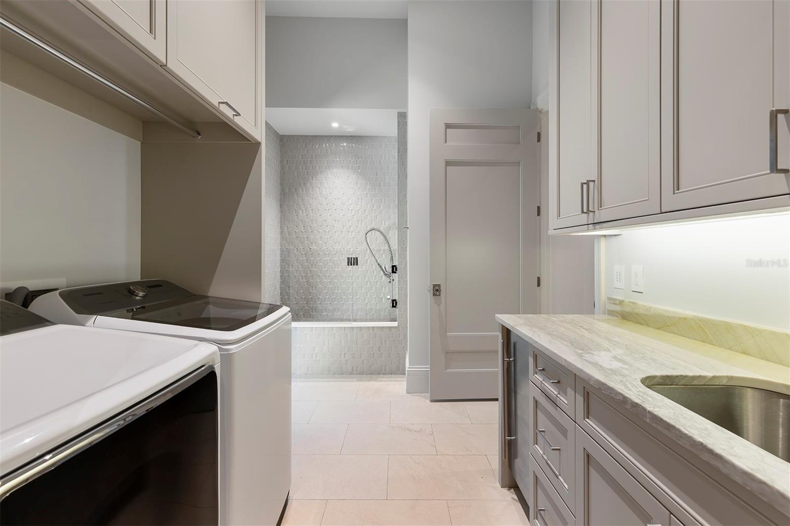 Image 21 of 47 For 1920 Lakeside Drive