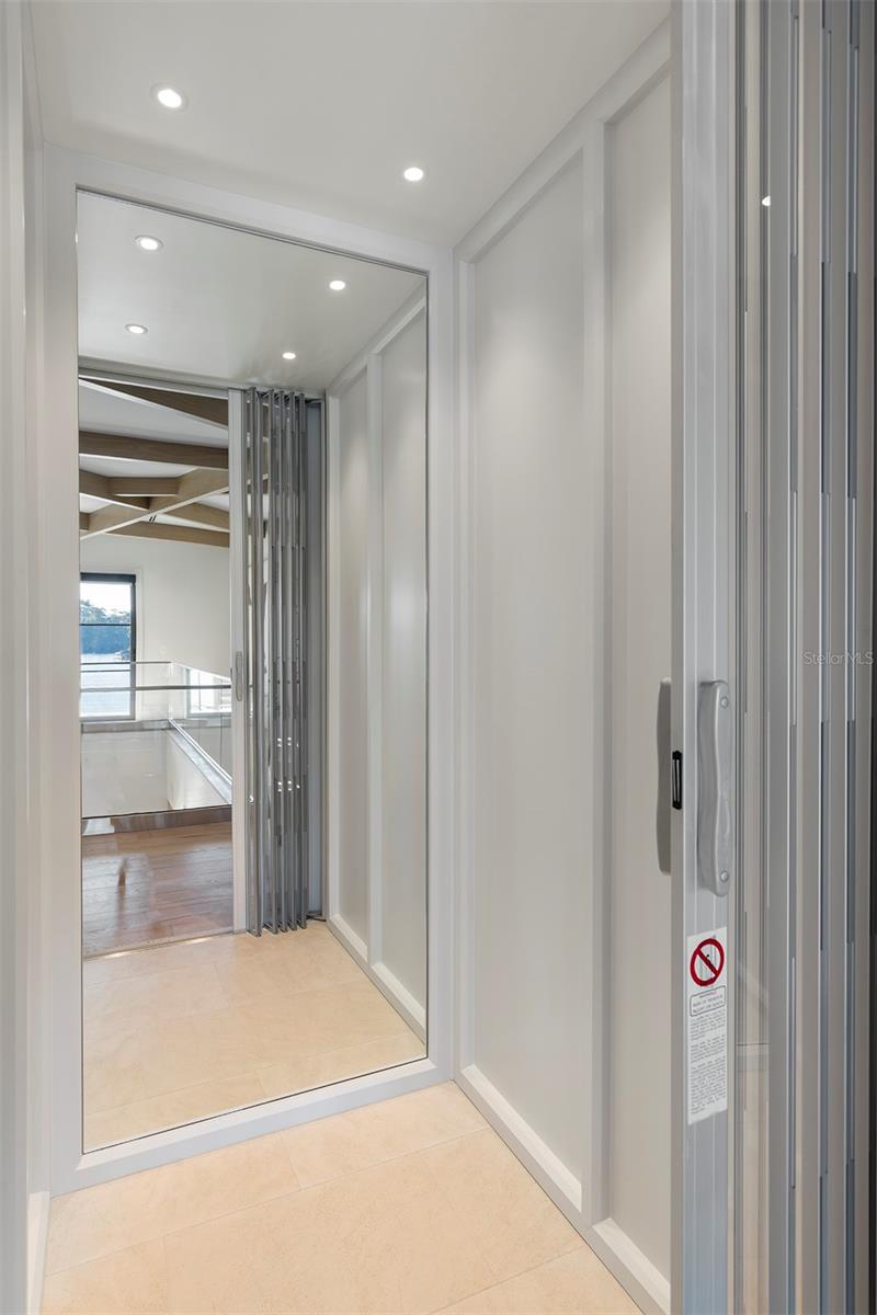 Image 22 of 47 For 1920 Lakeside Drive