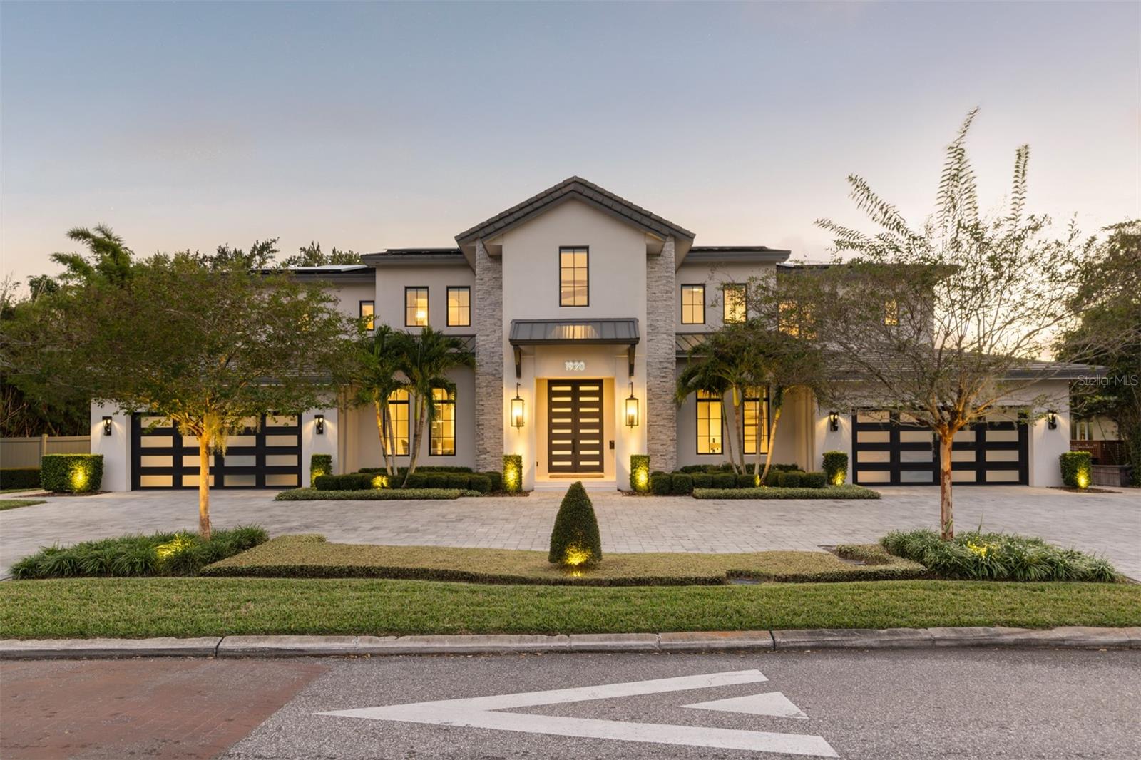 Image 3 of 47 For 1920 Lakeside Drive