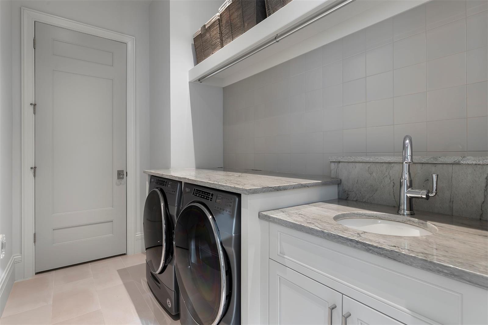 Image 31 of 47 For 1920 Lakeside Drive