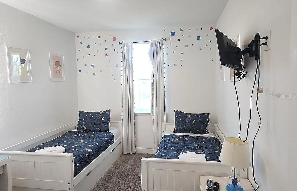 Image 8 of 11 For 134 Captiva Drive