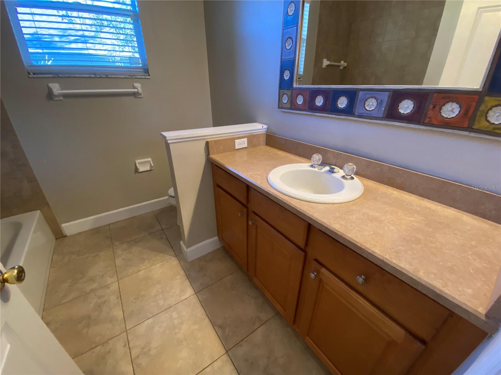 Image 7 of 36 For 609 Renner Road