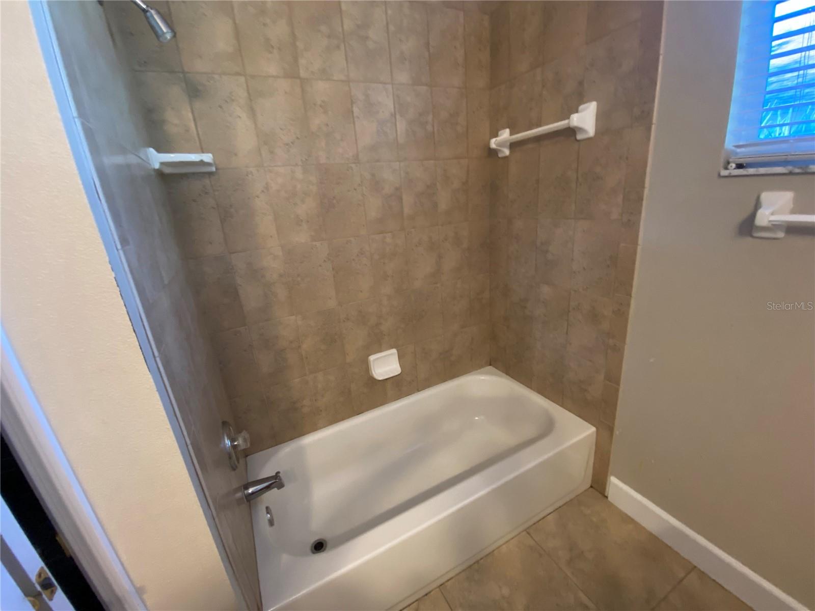 Image 8 of 36 For 609 Renner Road