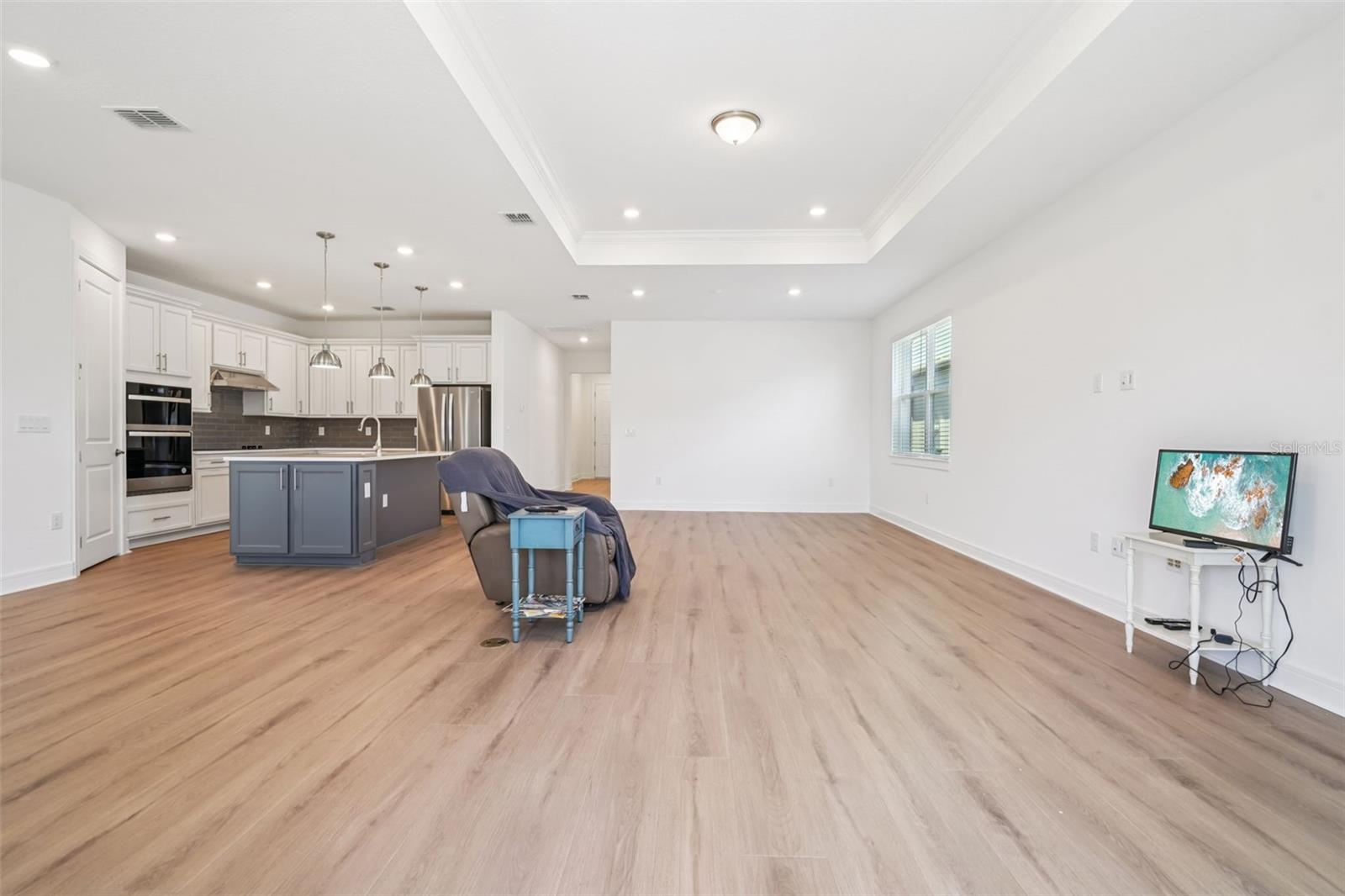 Image 6 of 29 For 5236 88th Circle