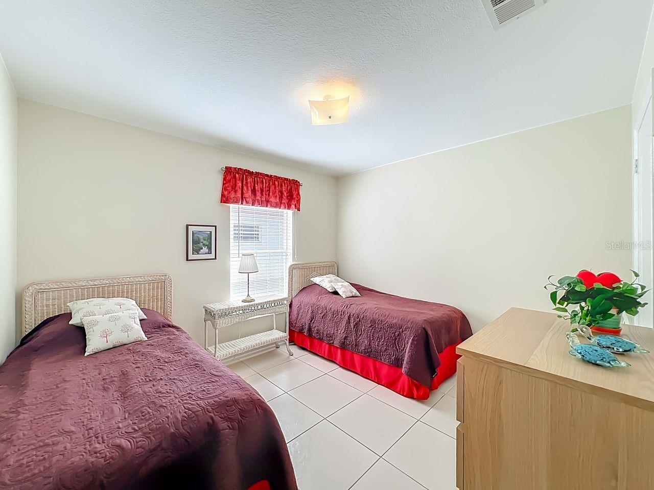 Image 33 of 85 For 3609 Idle Hour Drive