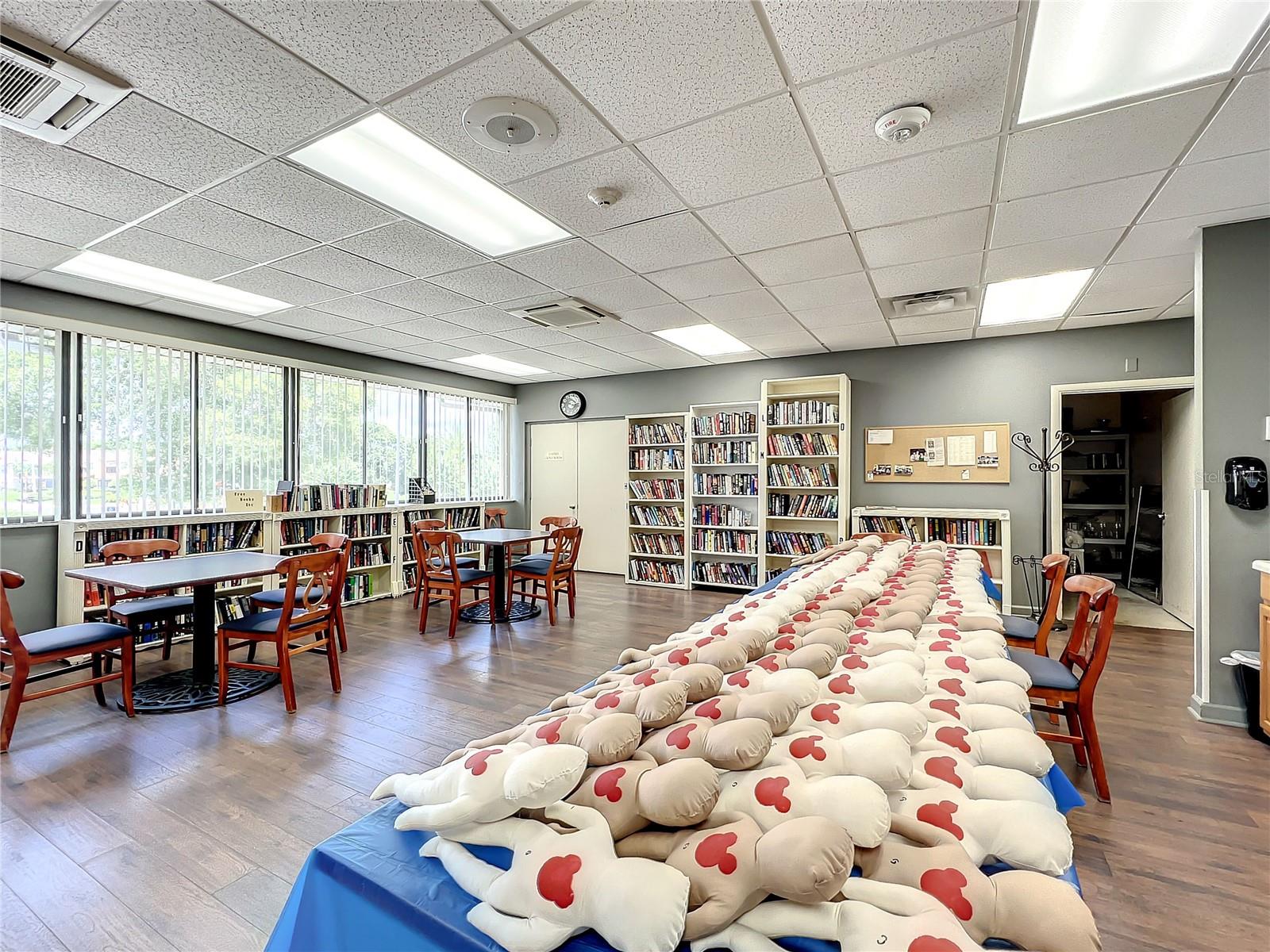 Image 64 of 85 For 3609 Idle Hour Drive