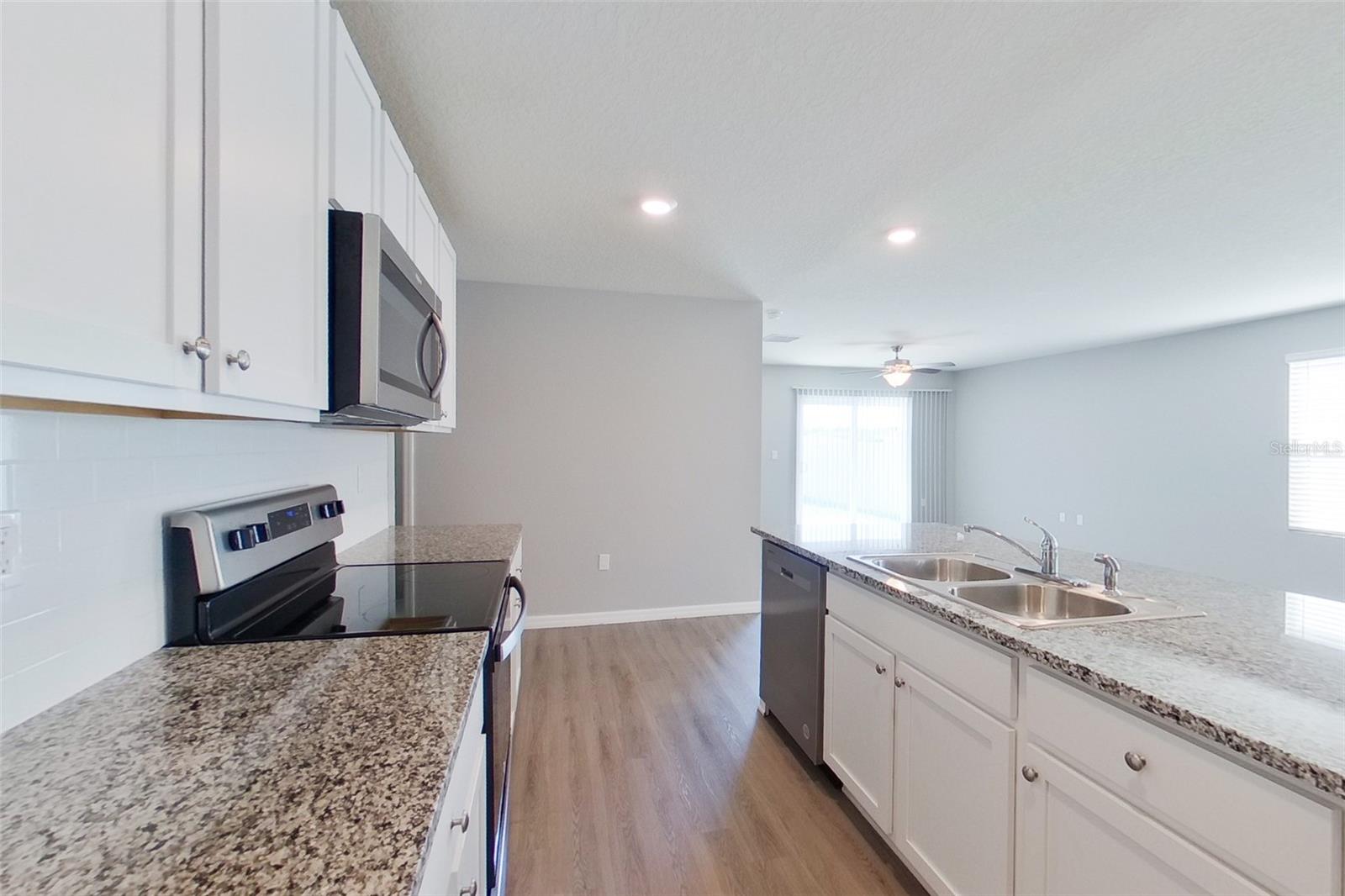 Image 5 of 22 For 8577 43rd Terrace