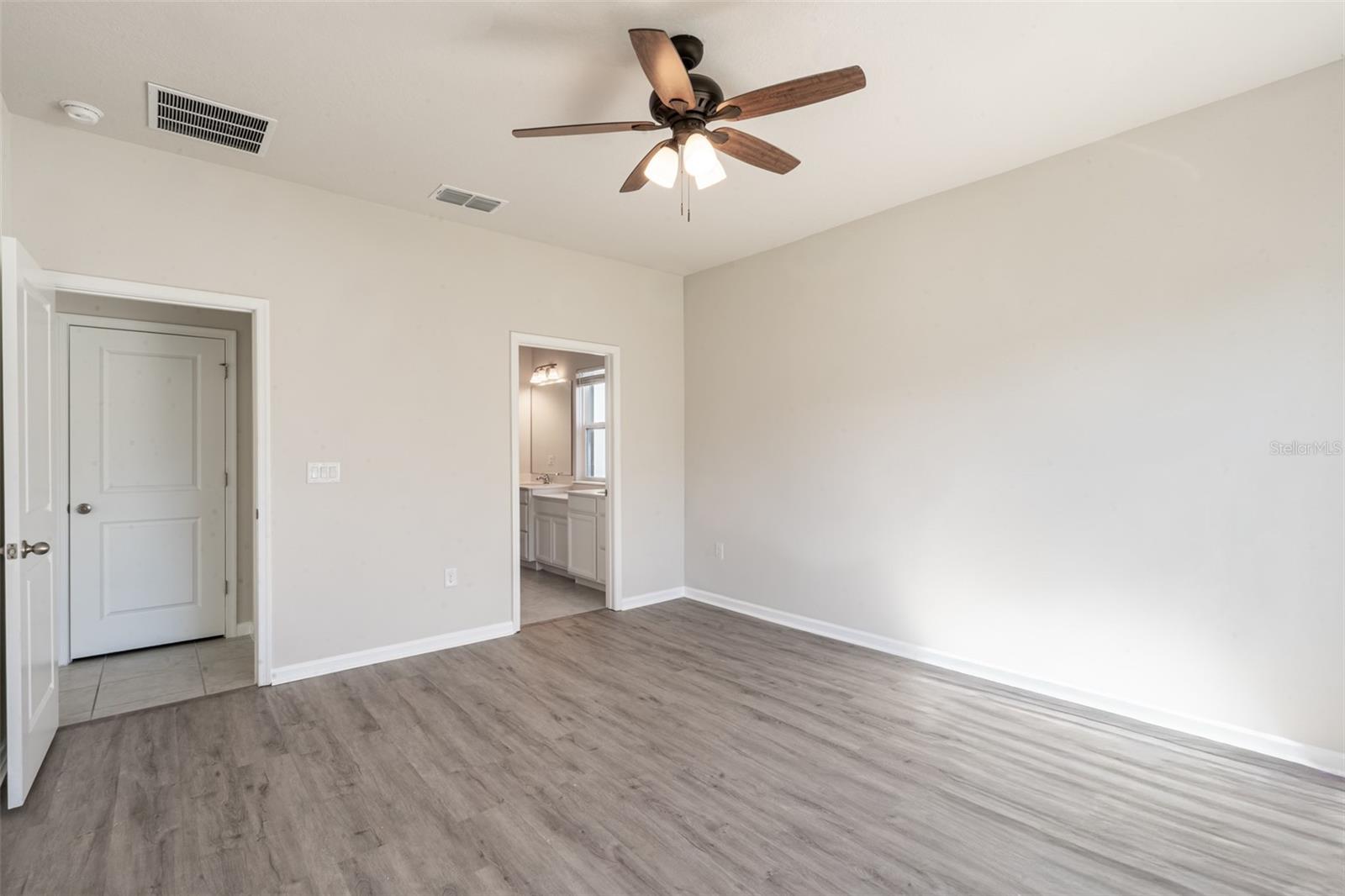 Image 16 of 24 For 334 Winter Bliss Lane