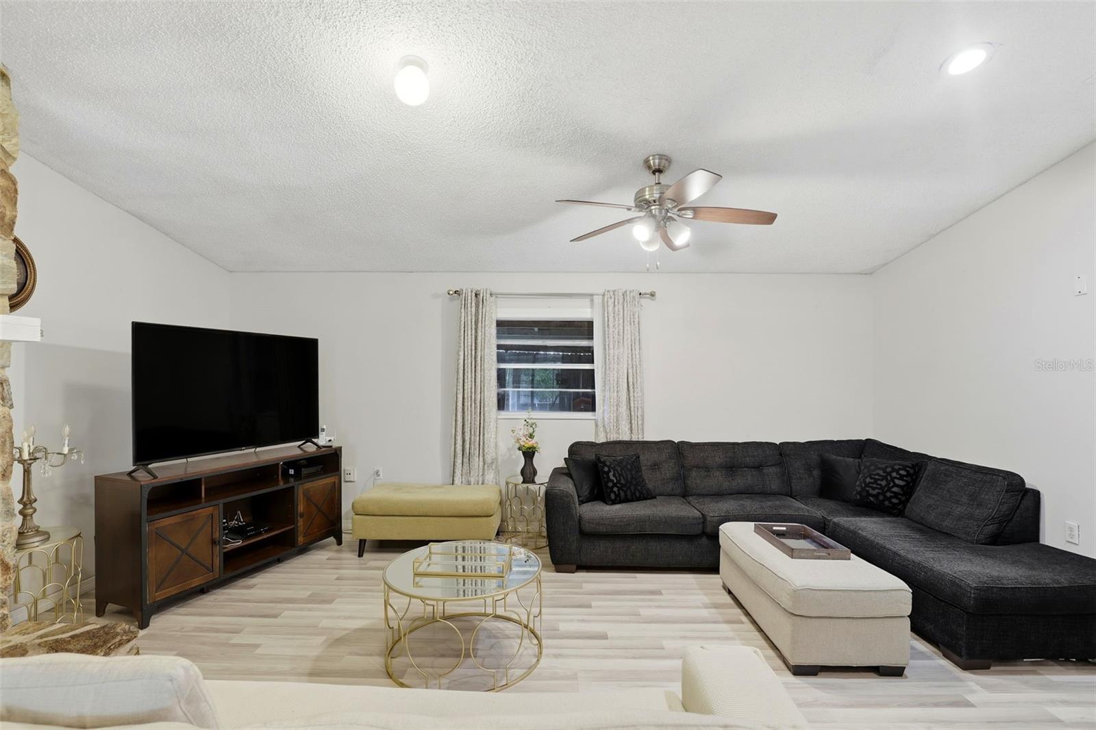 Image 12 of 25 For 7503 Delphia Street