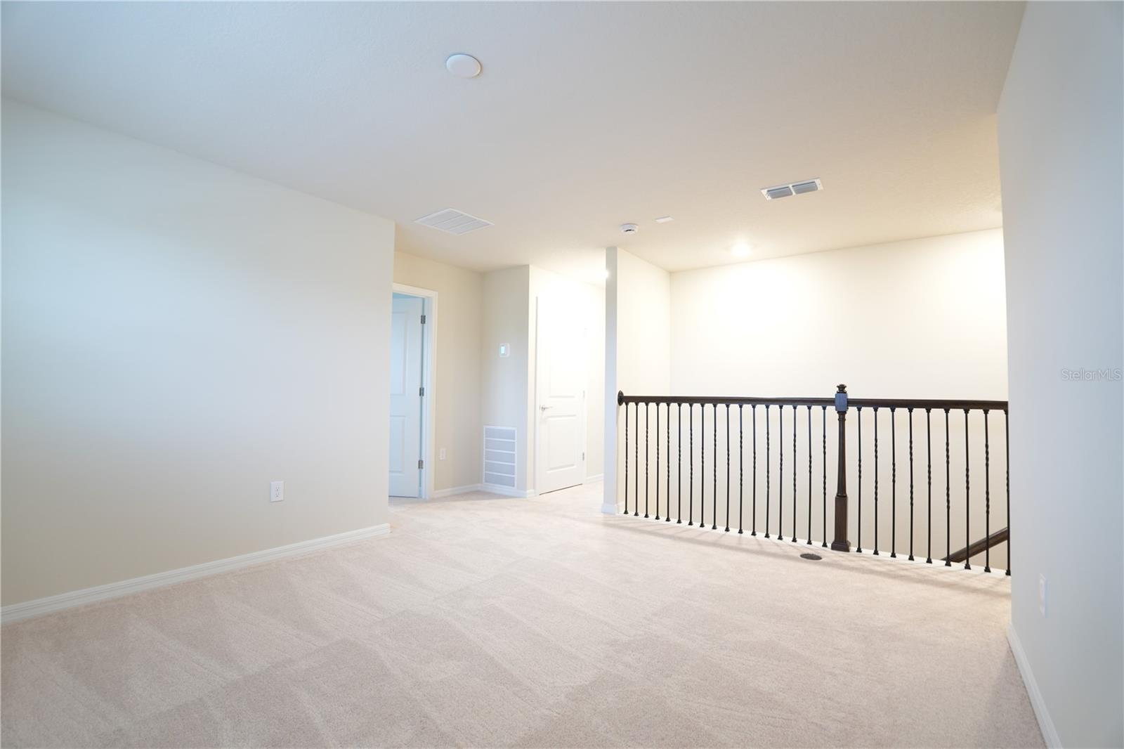 Image 16 of 37 For 268 Summer Pine Street