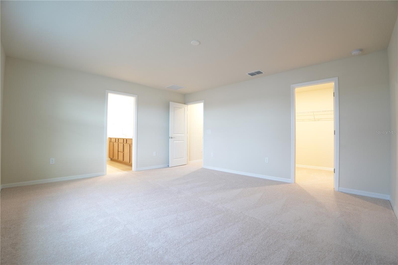 Image 26 of 37 For 268 Summer Pine Street