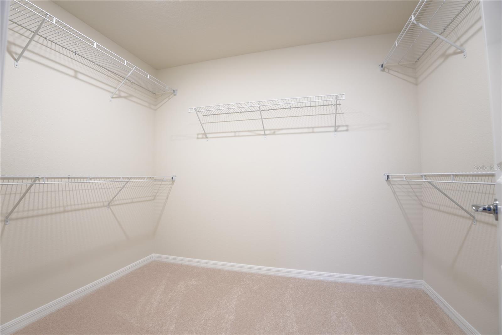 Image 27 of 37 For 268 Summer Pine Street