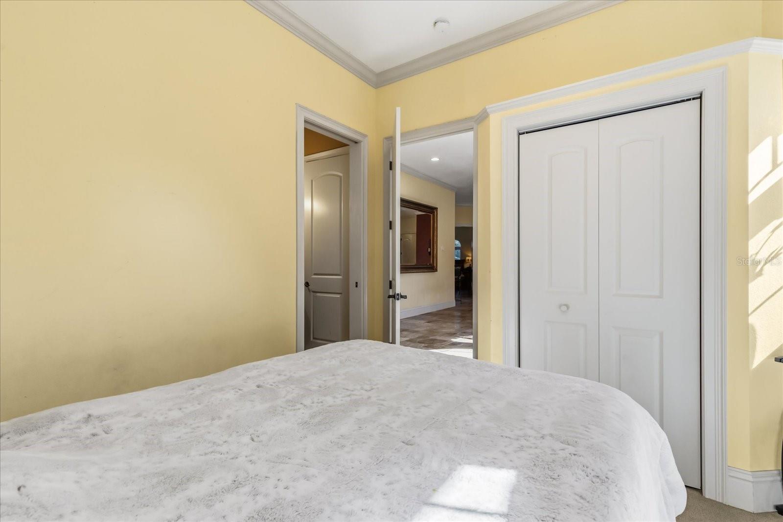 Image 24 of 67 For 911 Jungle Avenue N