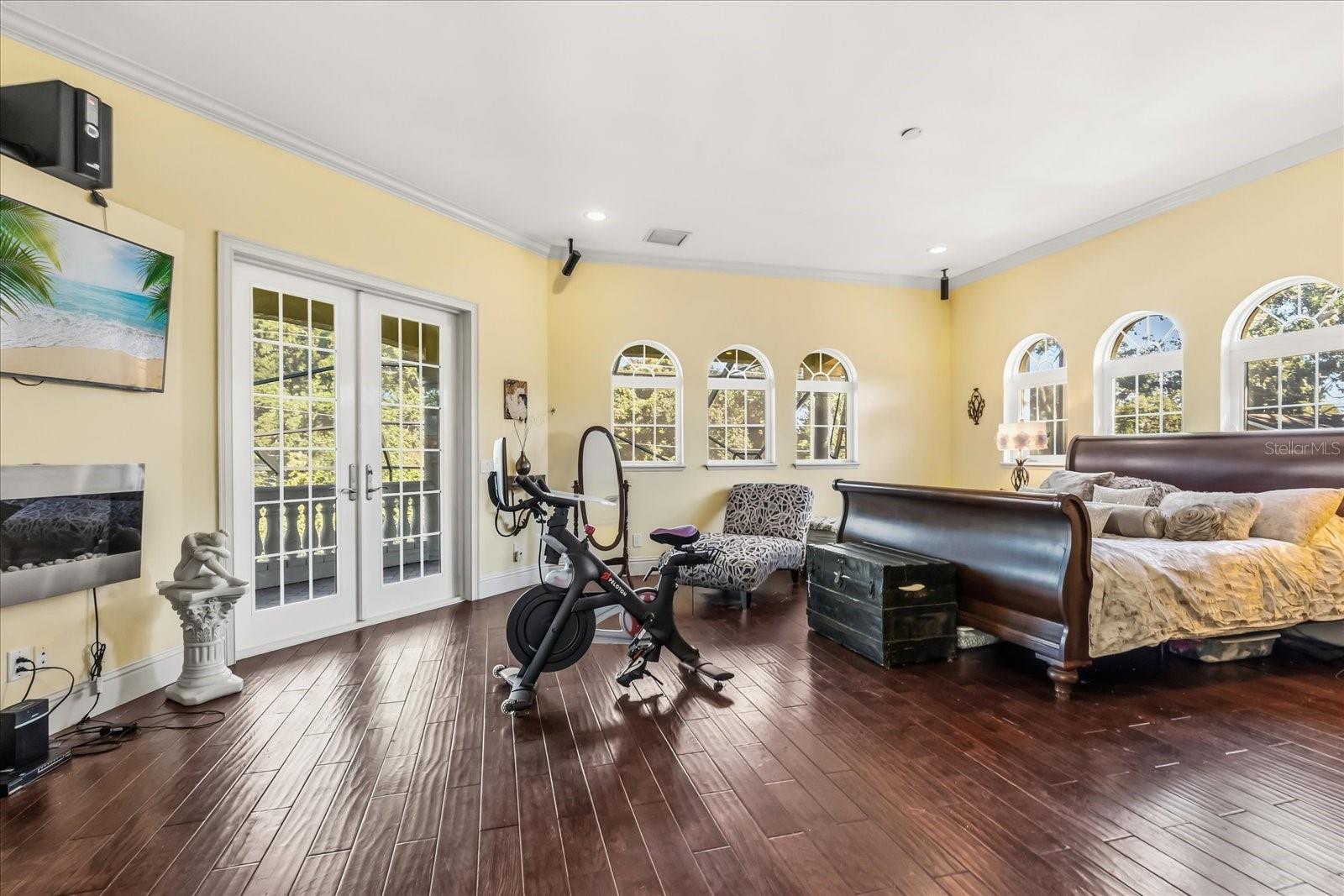 Image 34 of 67 For 911 Jungle Avenue N