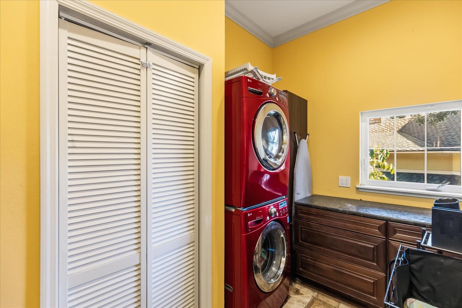 Image 39 of 67 For 911 Jungle Avenue N