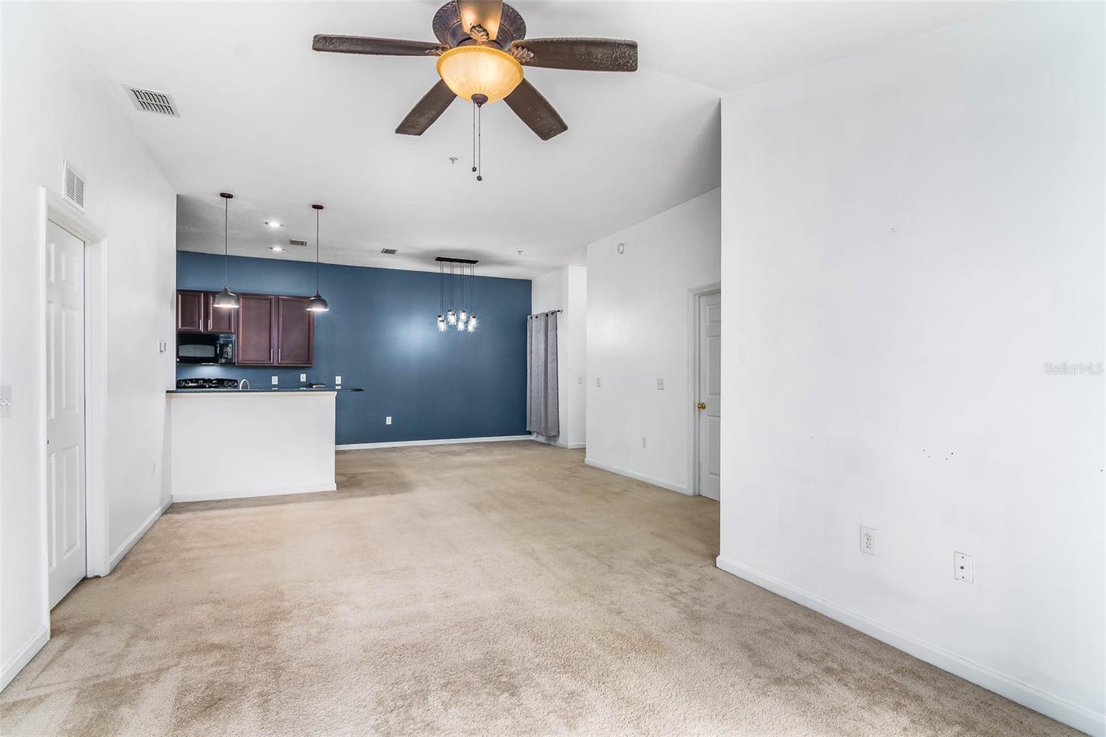 Image 19 of 30 For 4047 Meander Place 206