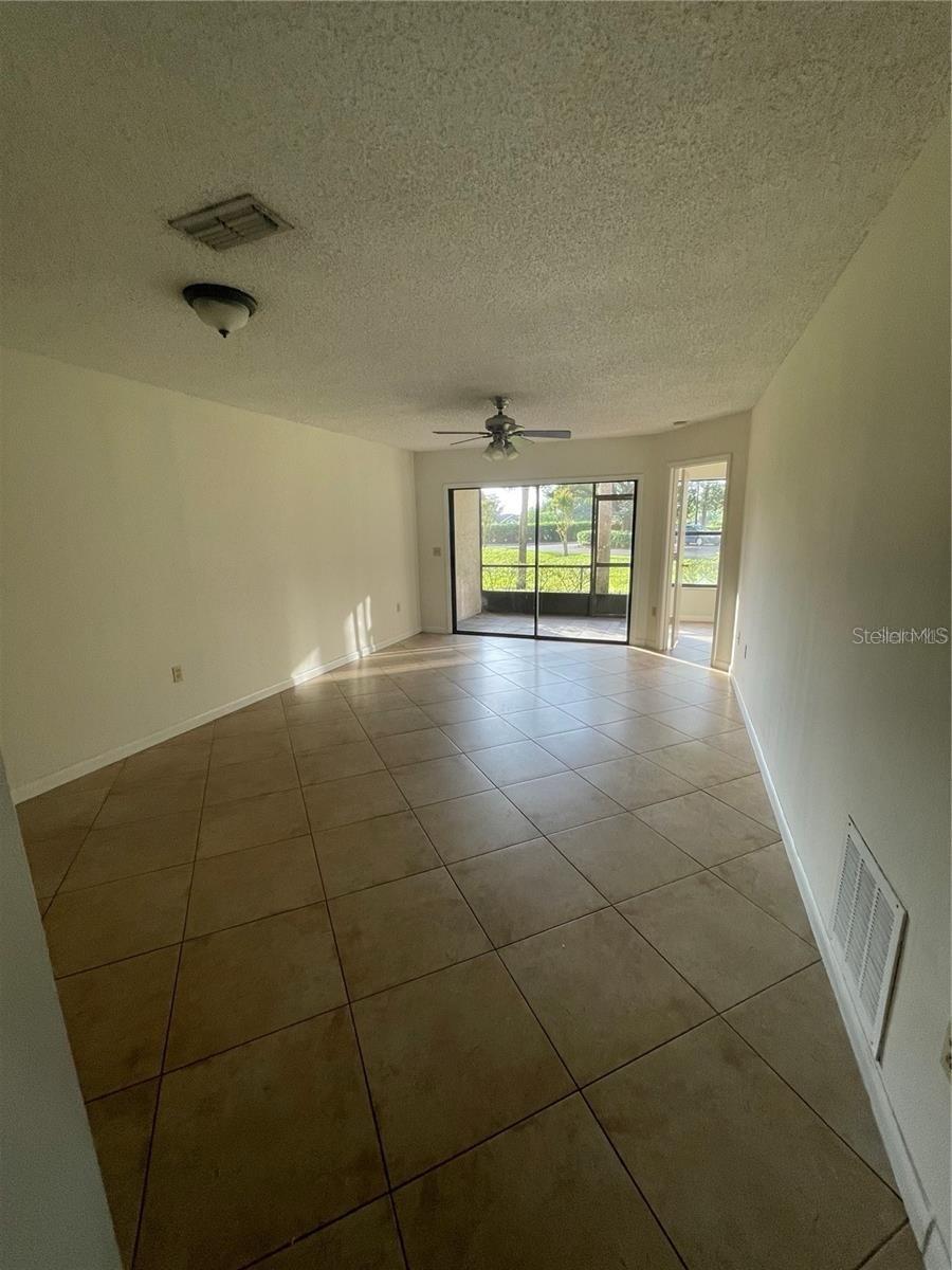 Image 10 of 15 For 3100 Semoran Boulevard 11