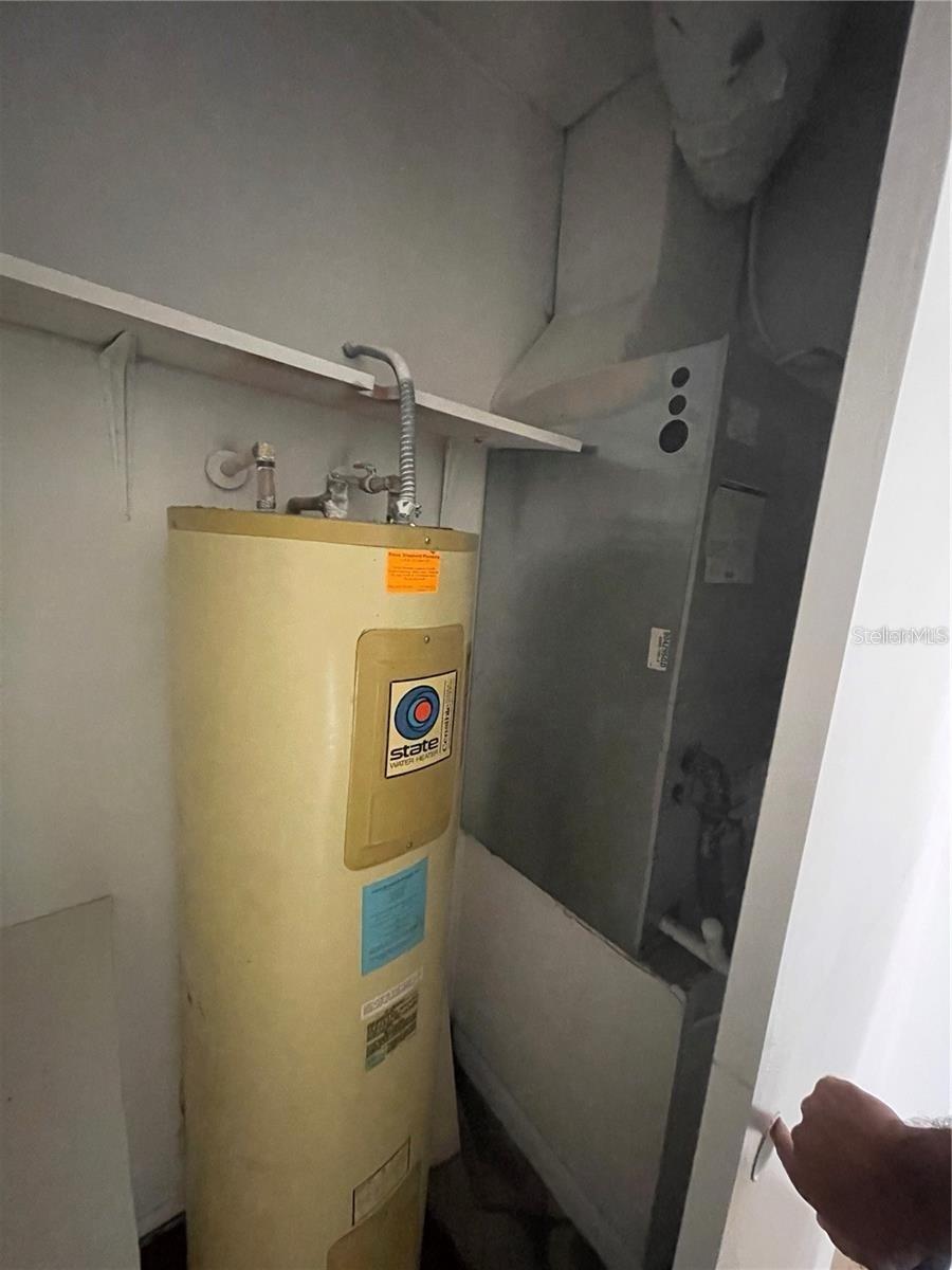 Image 6 of 15 For 3100 Semoran Boulevard 11