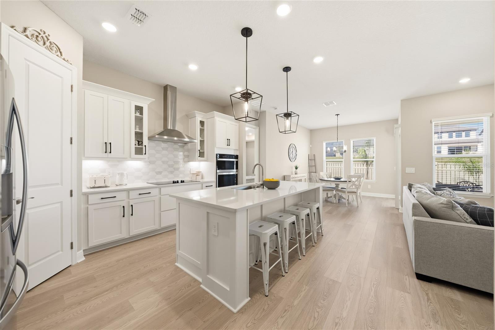 Image 2 of 41 For 5290 Citrus Leaf Boulevard